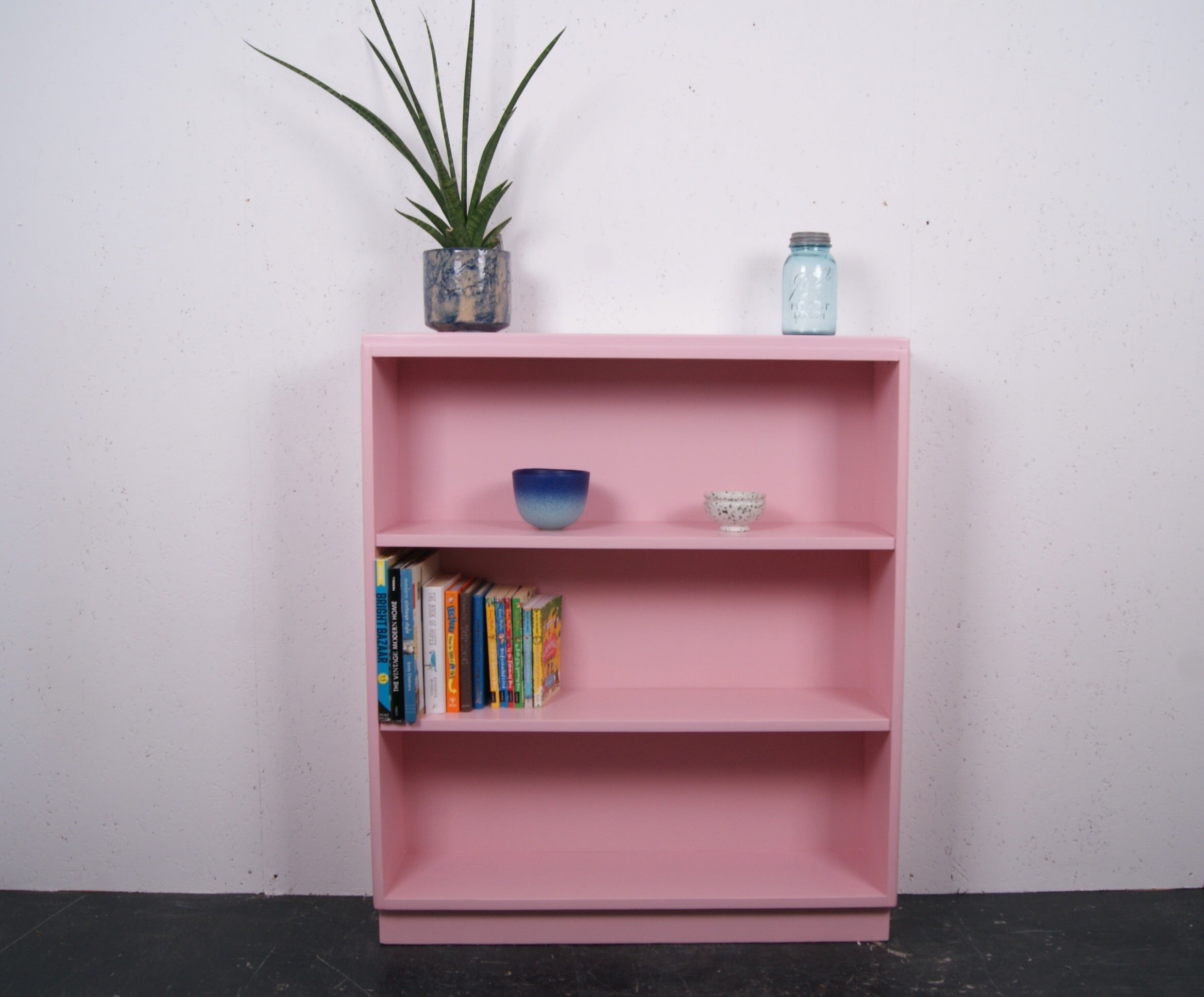 pink-wooden-bookcase-3