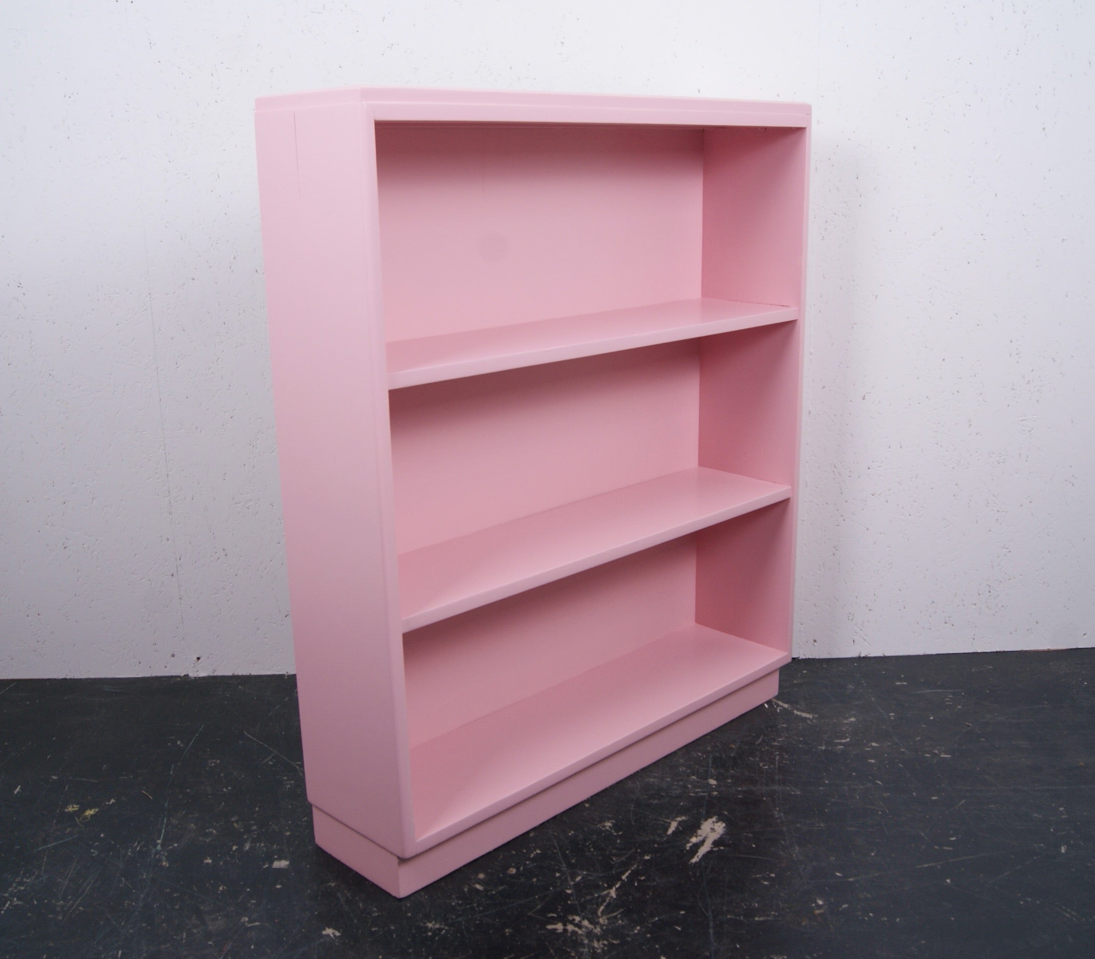 pink-wooden-bookcase-6