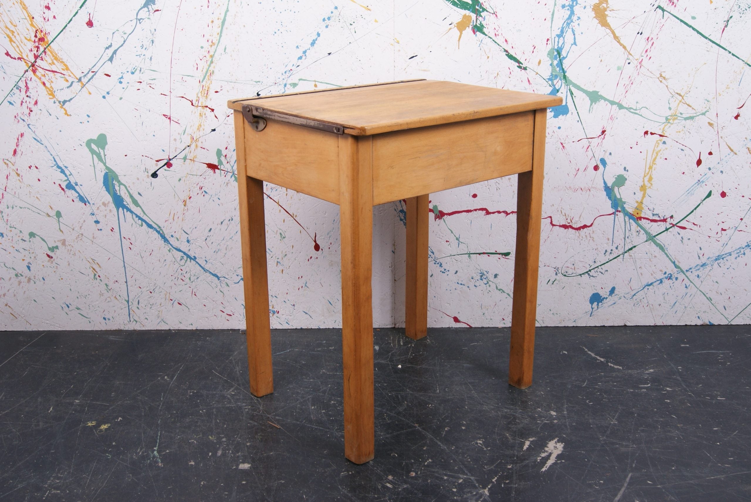 raw-tomatillo-single-school-desk-3