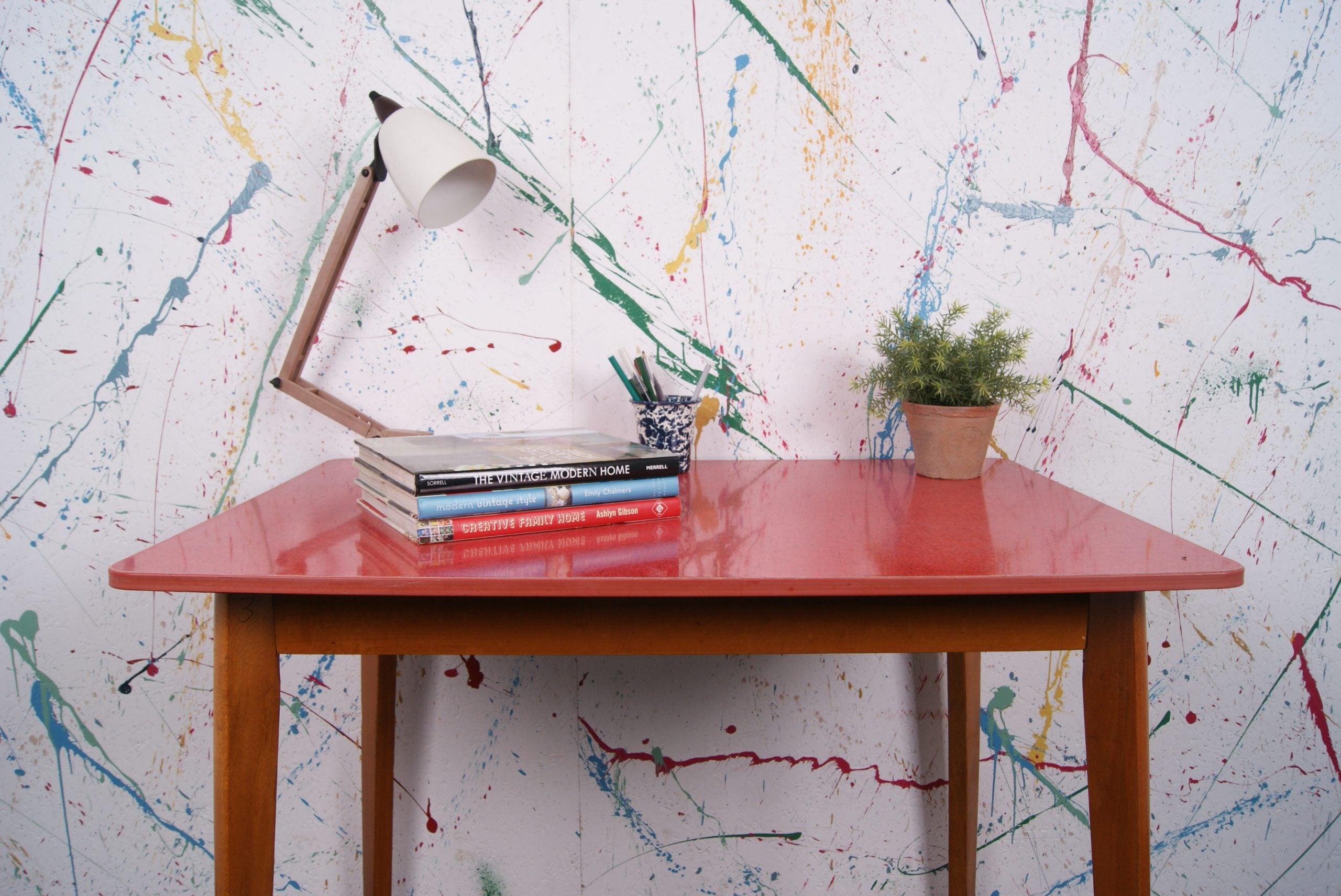 red-formica-table-4
