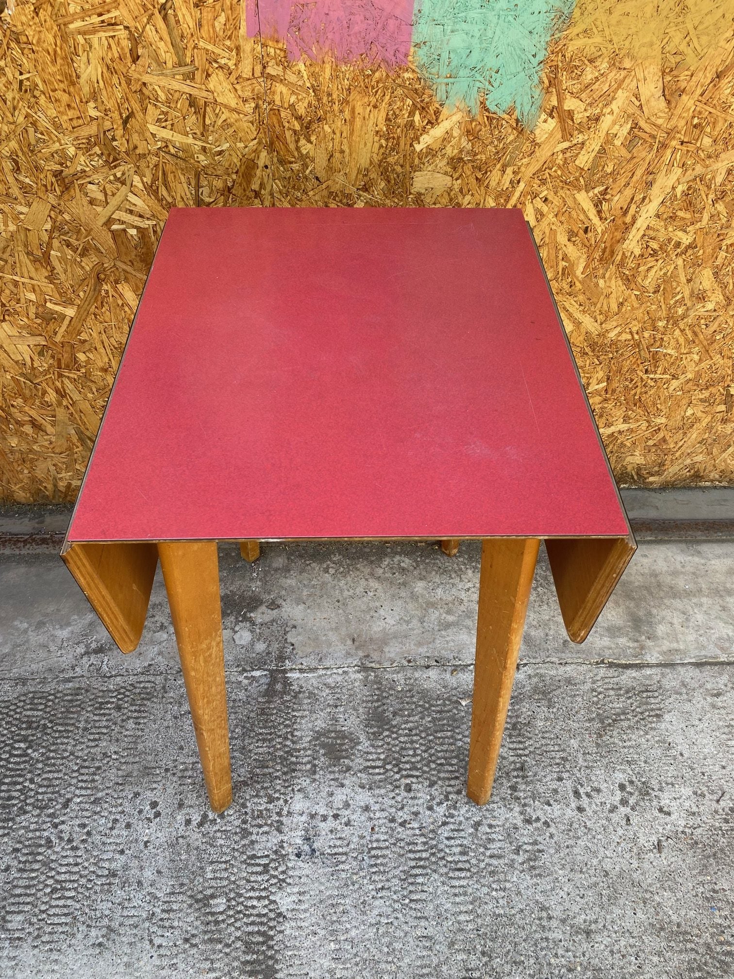 red-formica-table-51