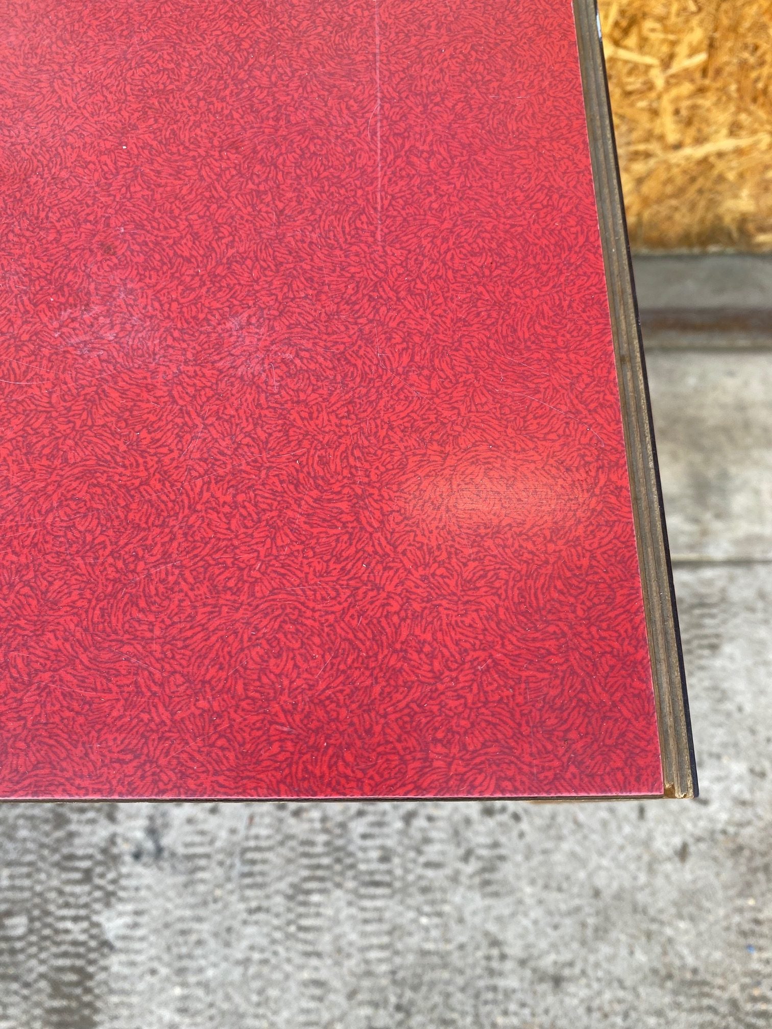 red-formica-table-52