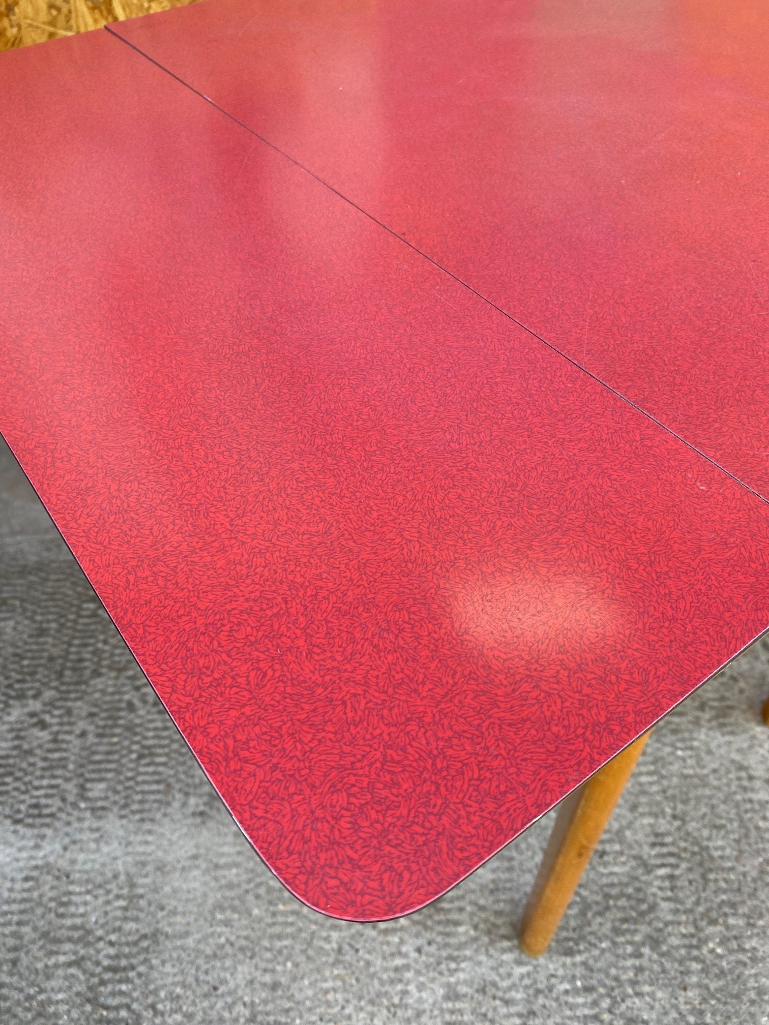 red-formica-table-56