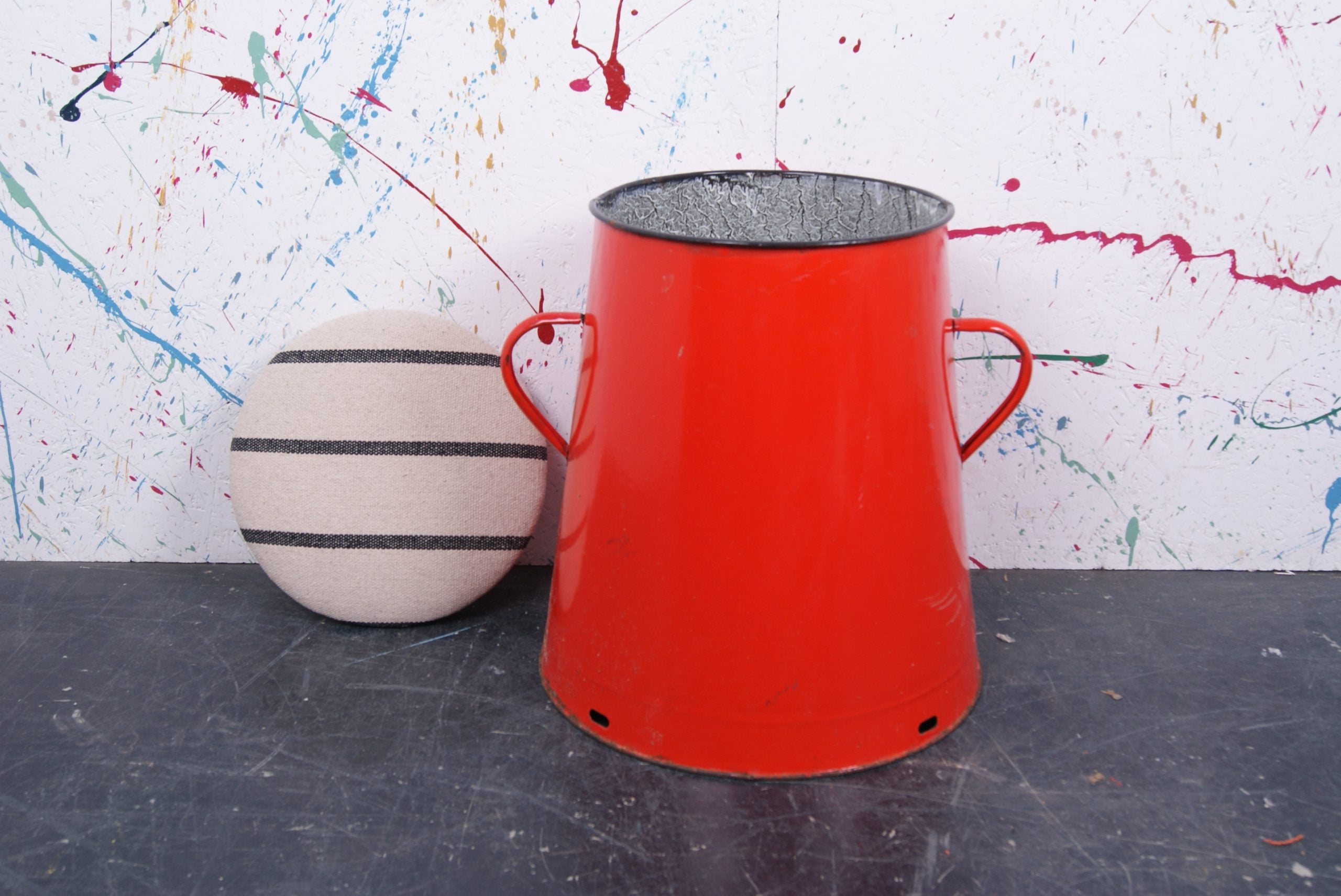 red-large-maggie-charcoal-3