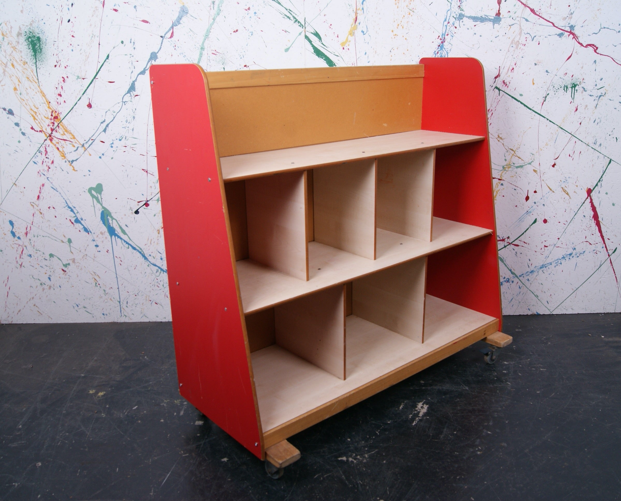 red-school-trolley-3.