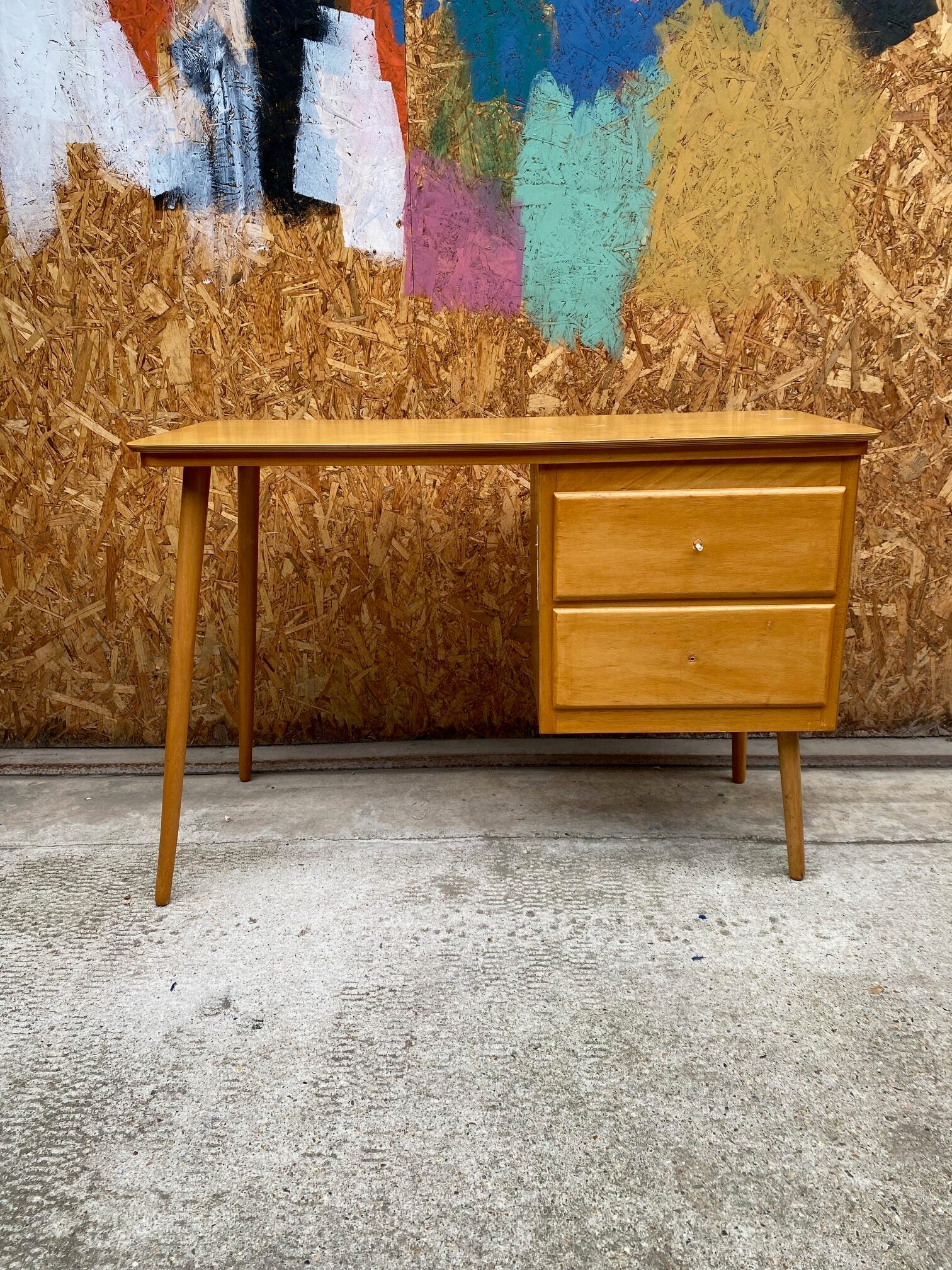 retro-wooden-desk-1