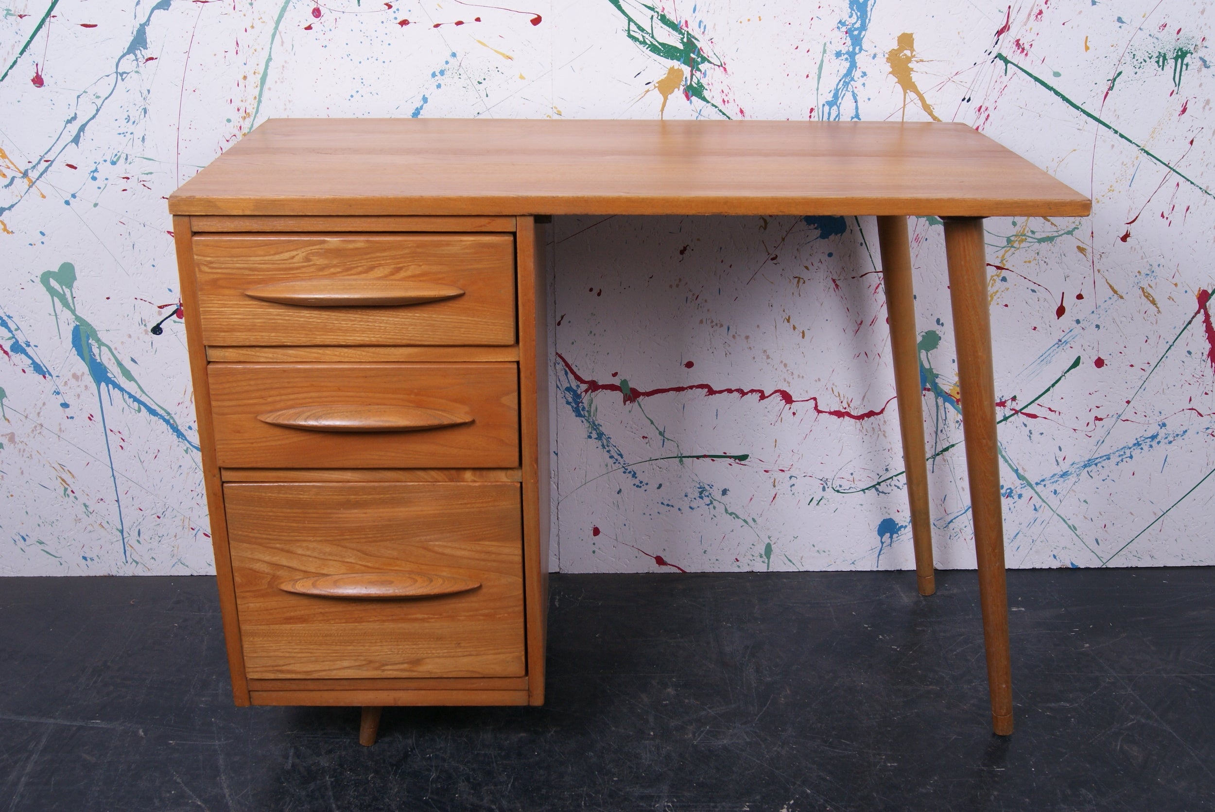 retro-wooden-desk-1