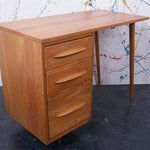 retro-wooden-desk-2