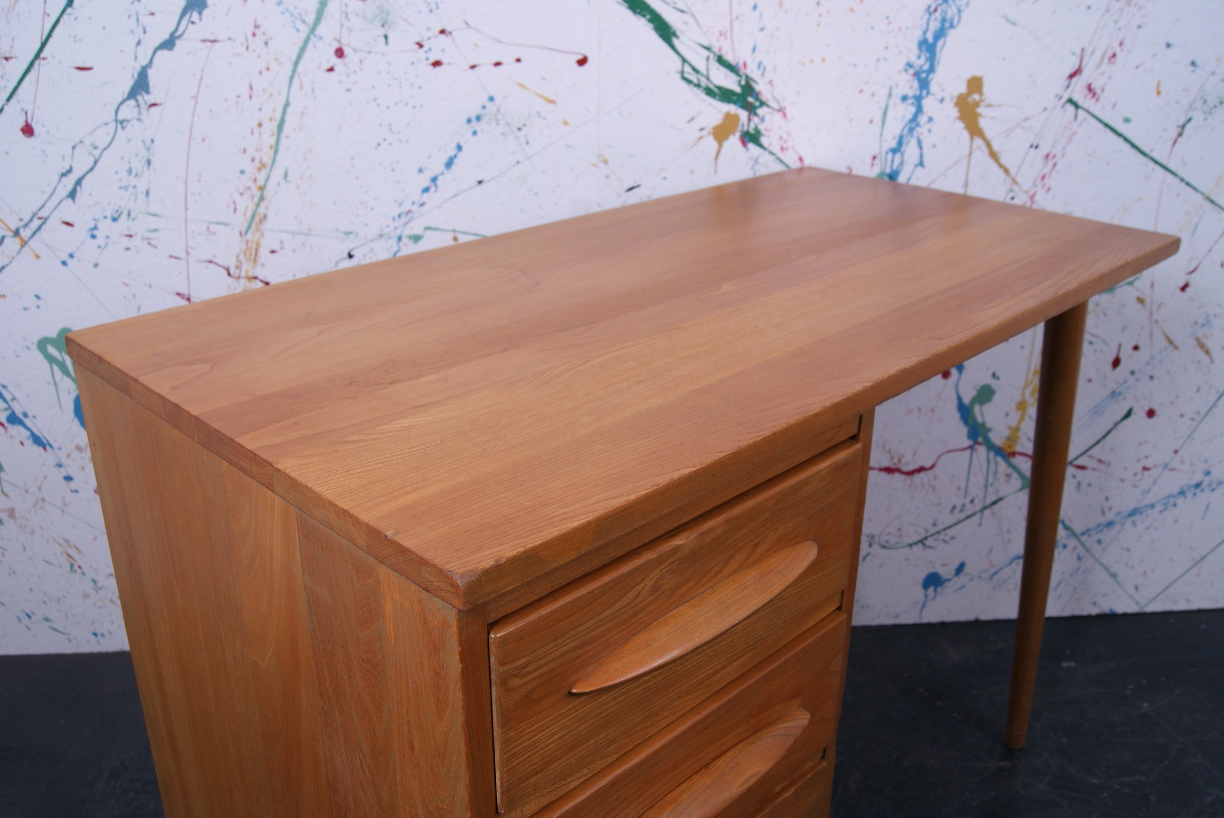 retro-wooden-desk-3
