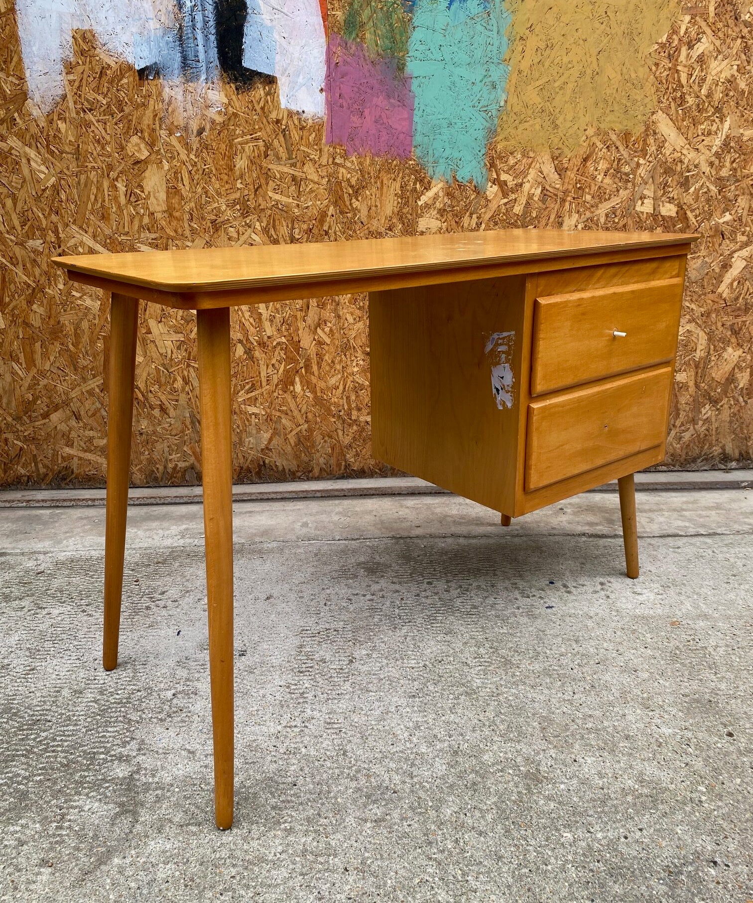 retro-wooden-desk-4