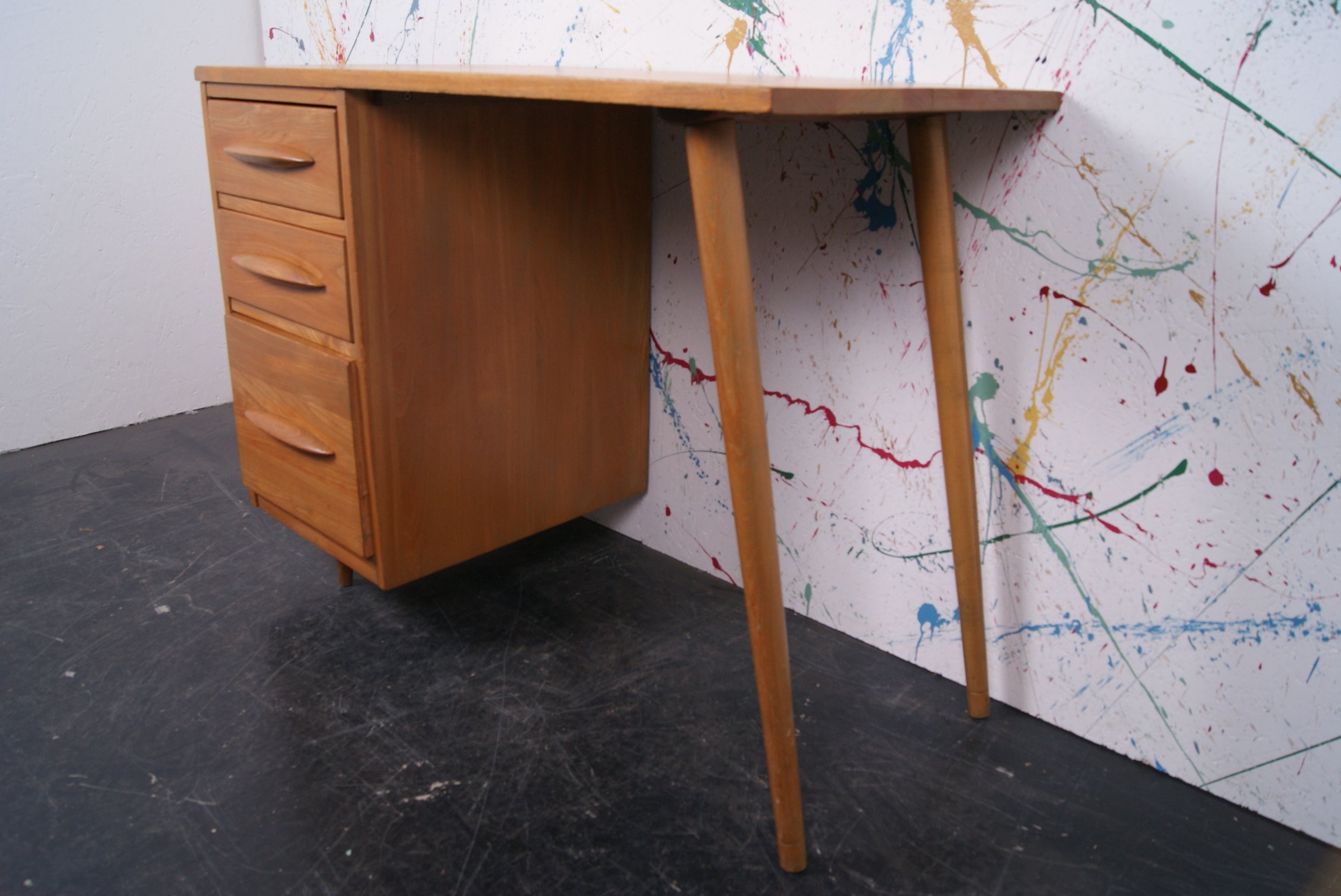 retro-wooden-desk-5