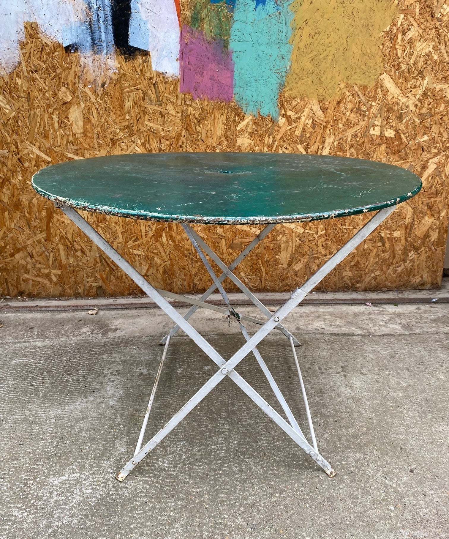 round-french-bistro-table-1