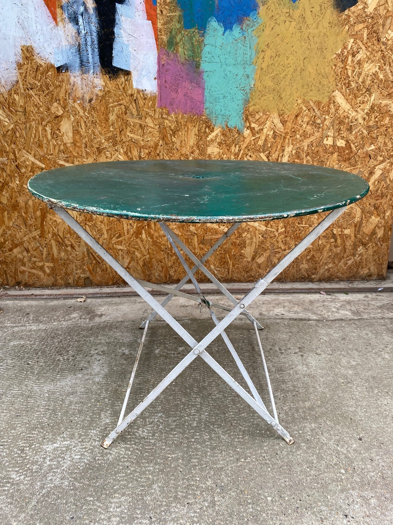 round-french-bistro-table-1