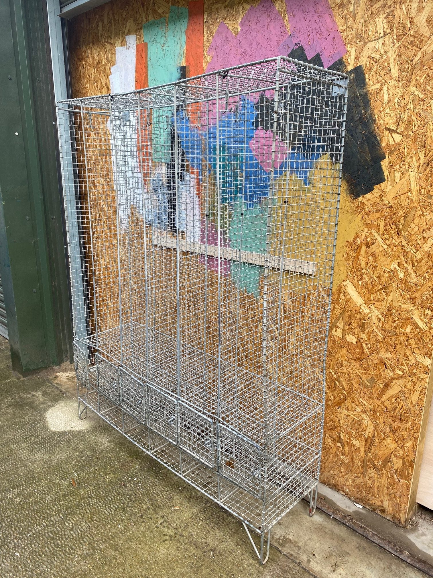 school-wire-locker-4