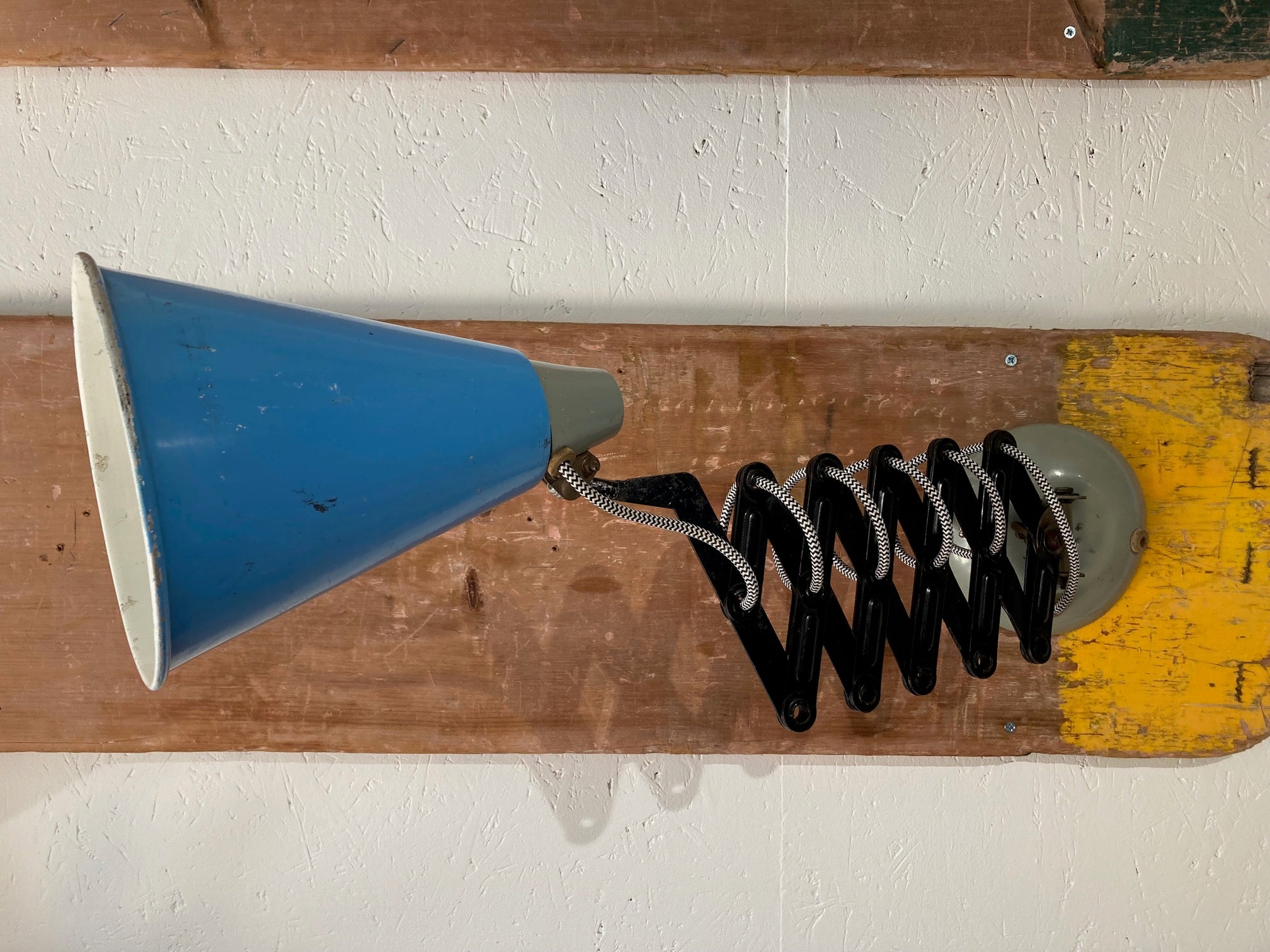 scissor-lamp-3