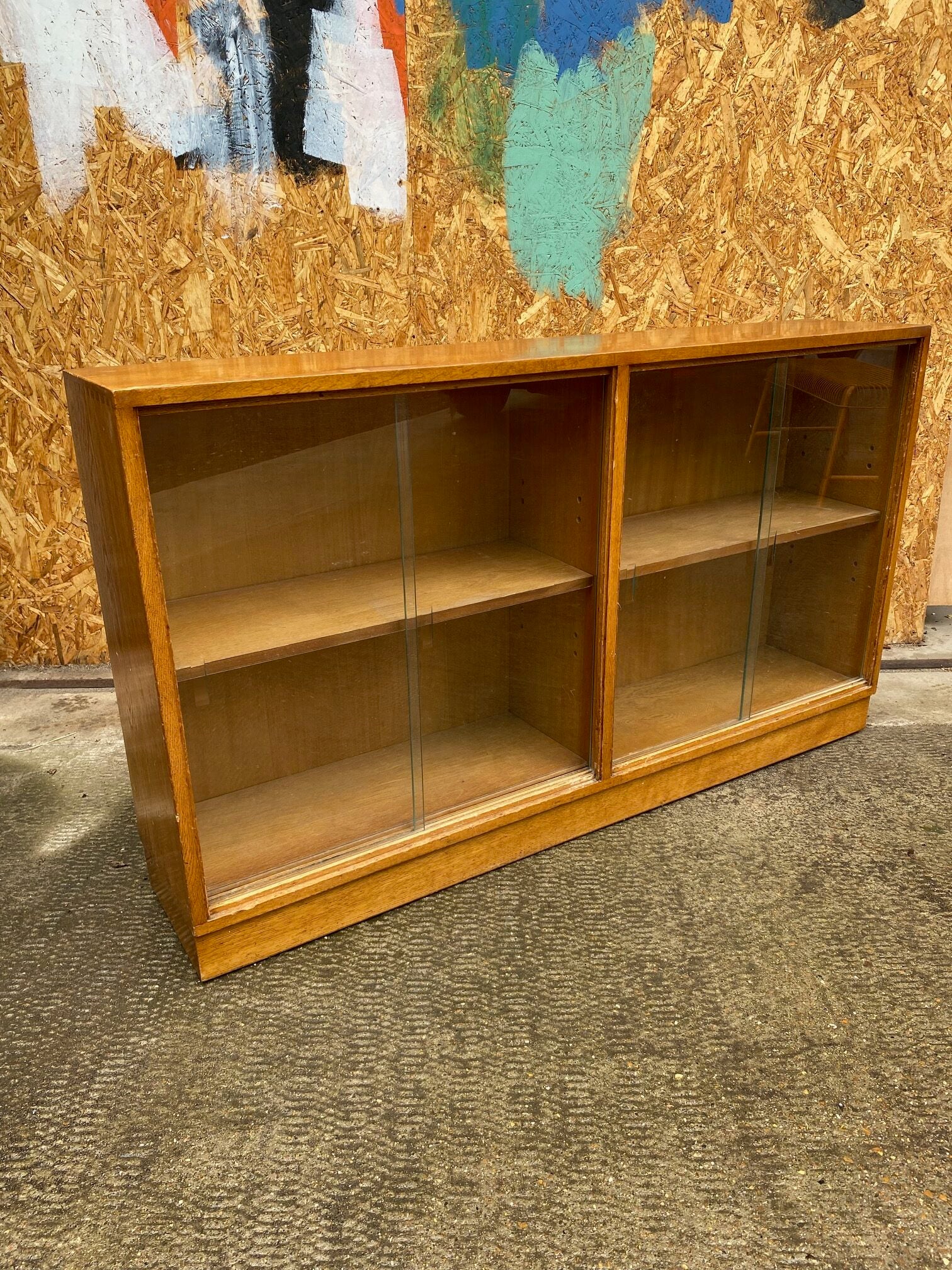 shelving-unit-glass-doors-5