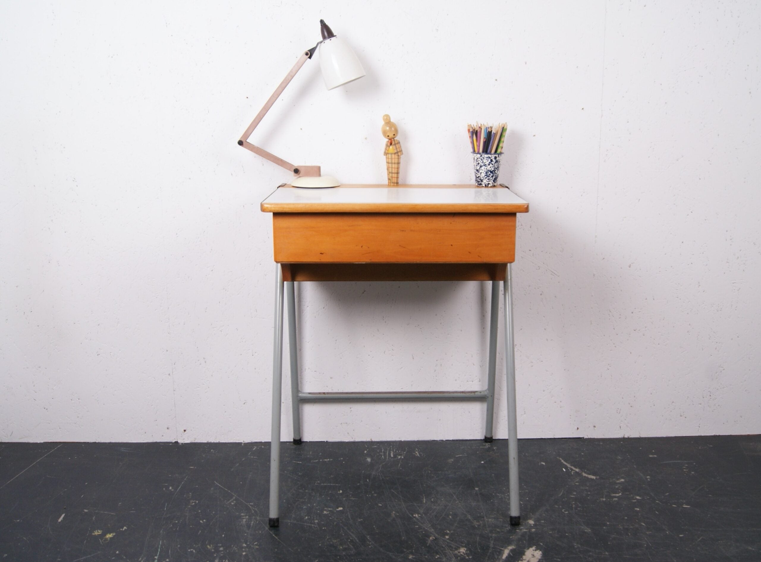 single-desk-chair-set-3