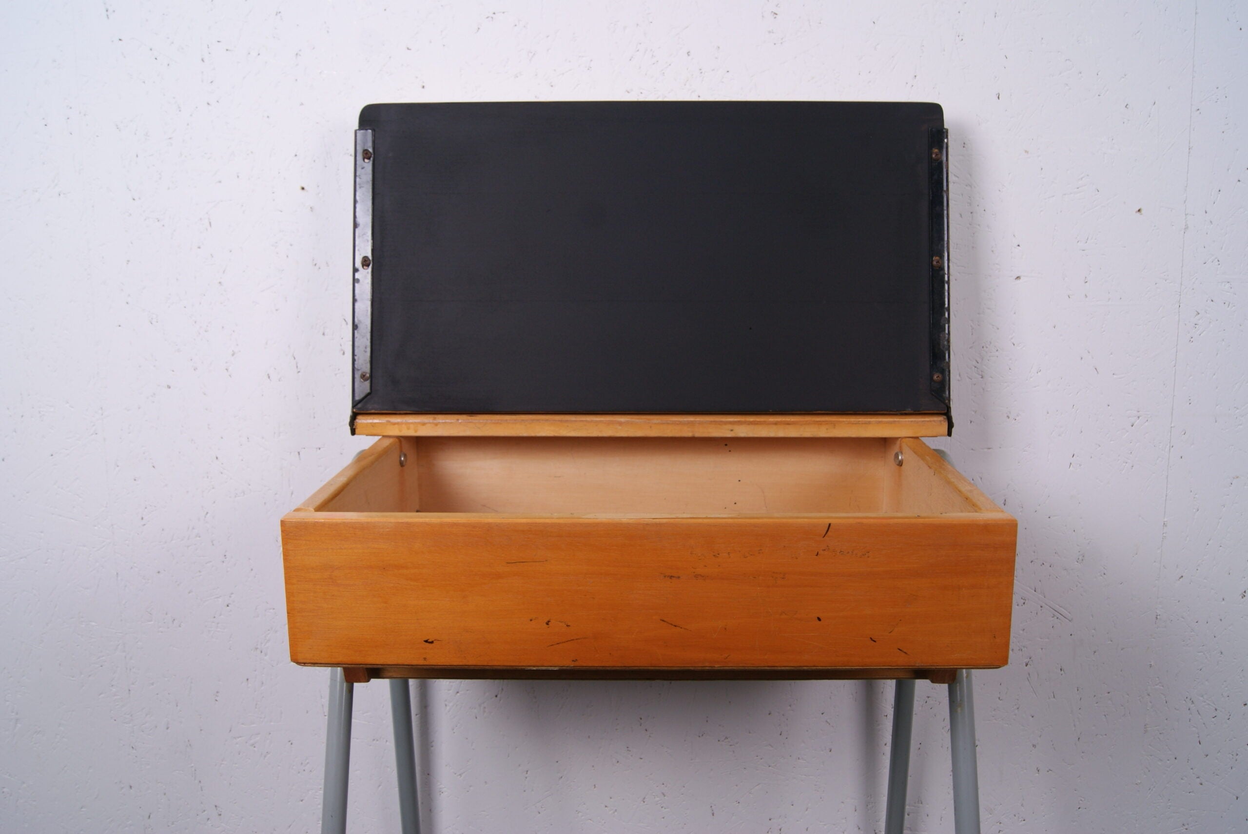 single-desk-chair-set-9