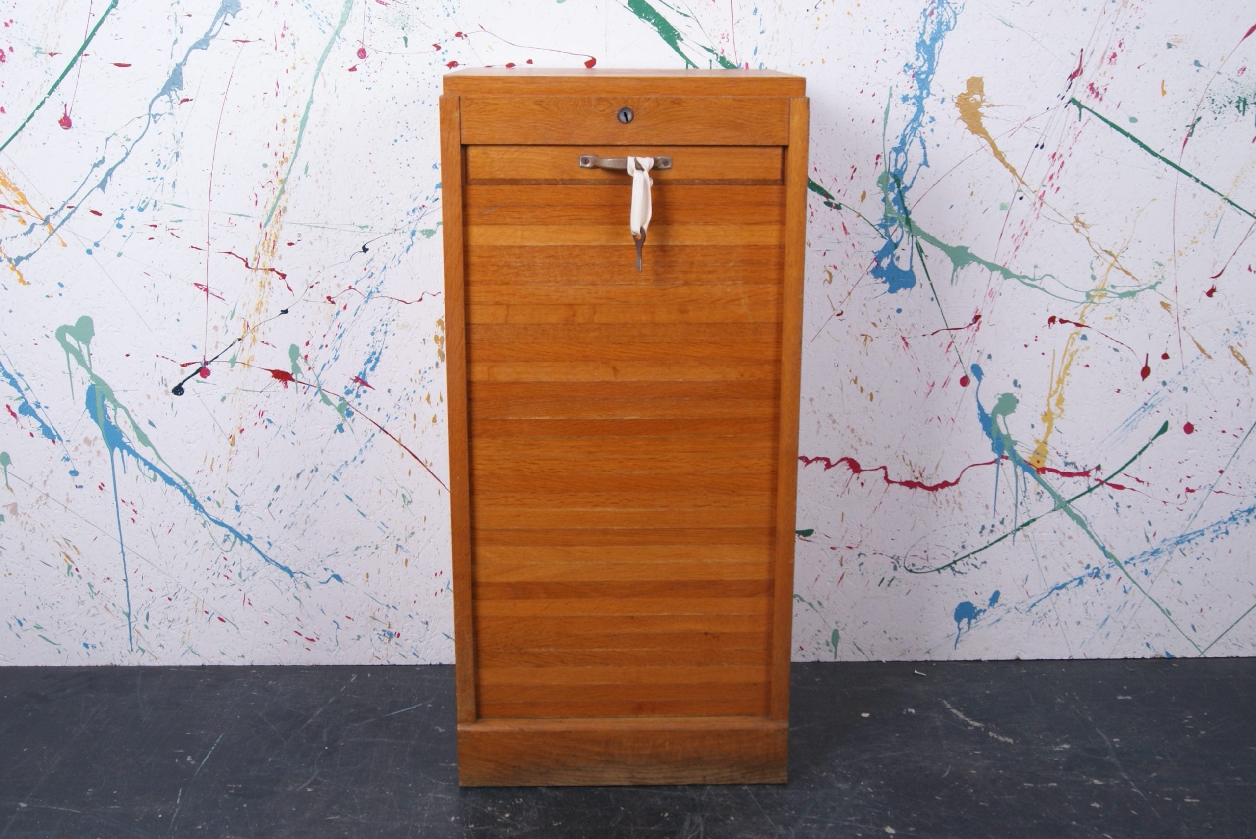 single-french-tambour-cabinet-1