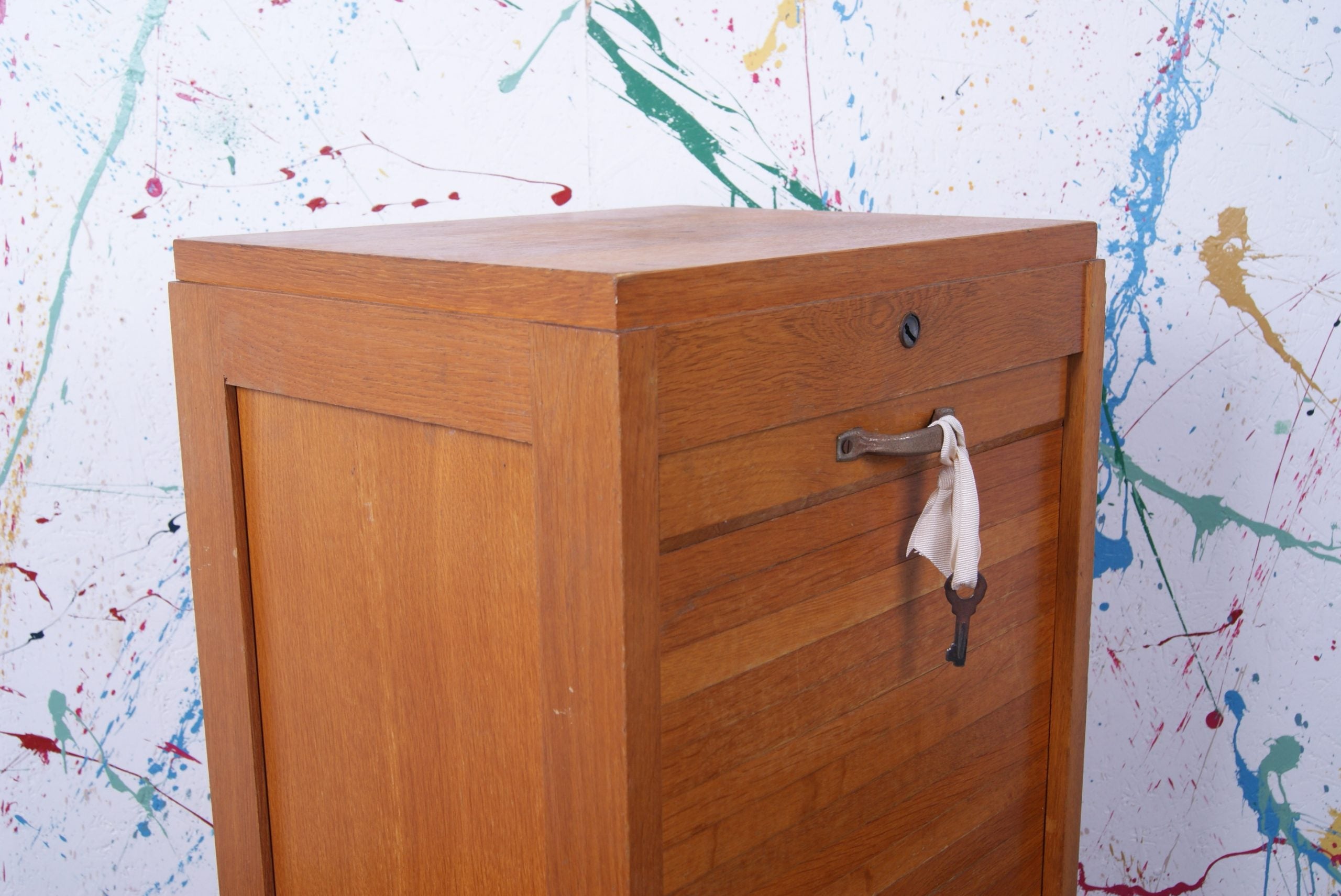 single-french-tambour-cabinet-4