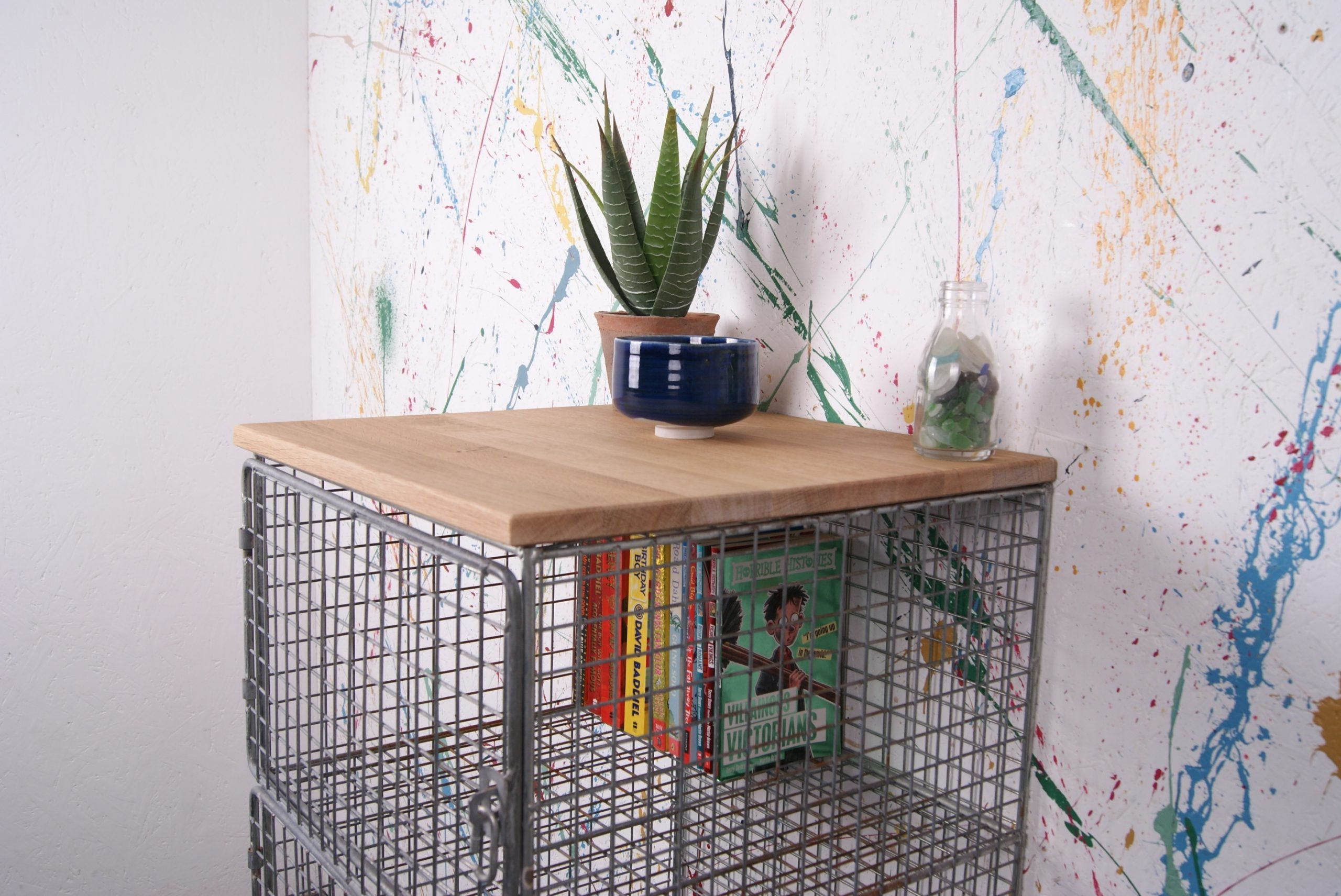 single-metal-locker-wooden-top-8