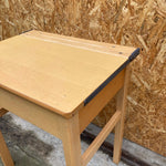 single-school-desk-3
