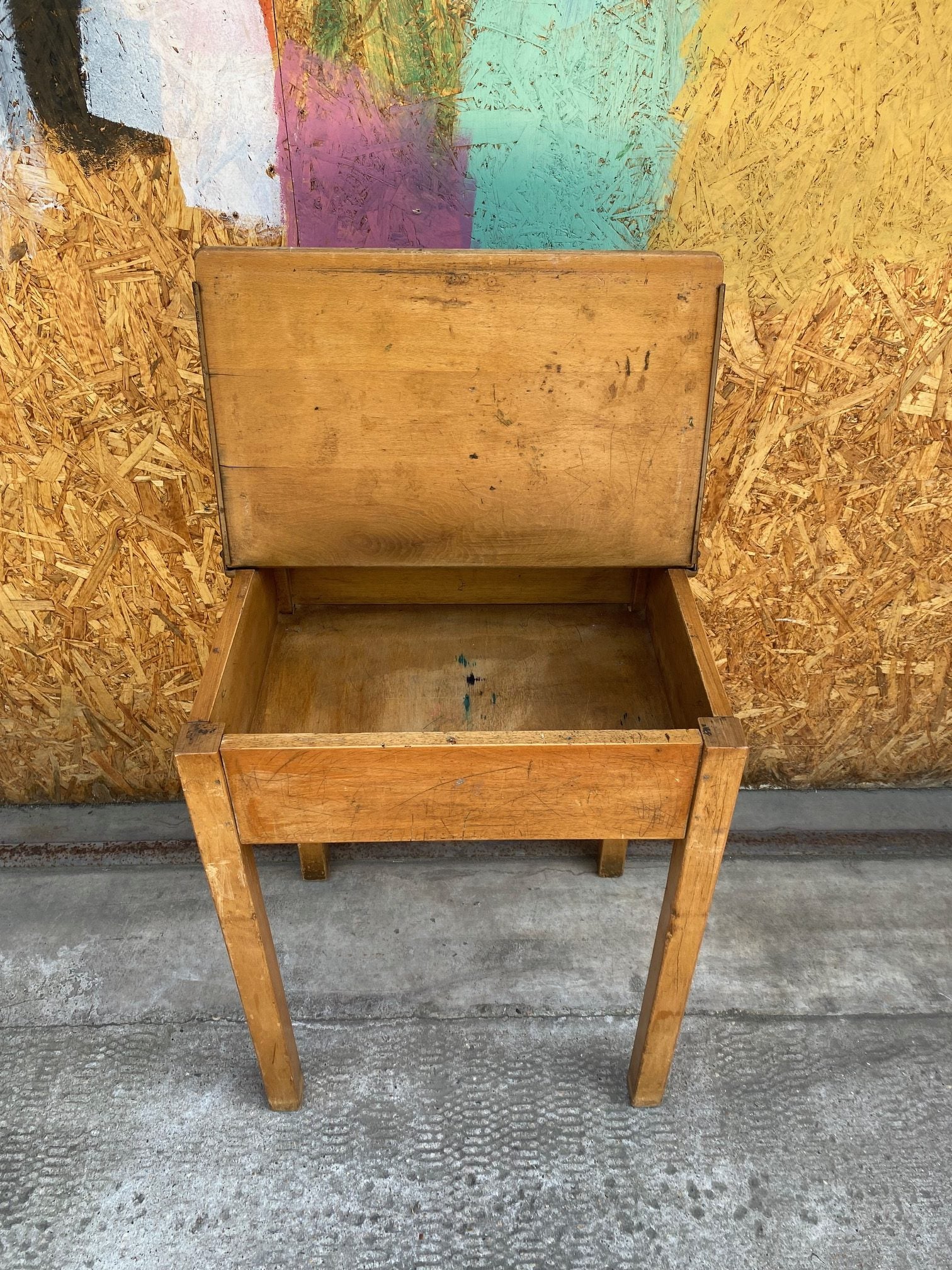 single-school-desk-52