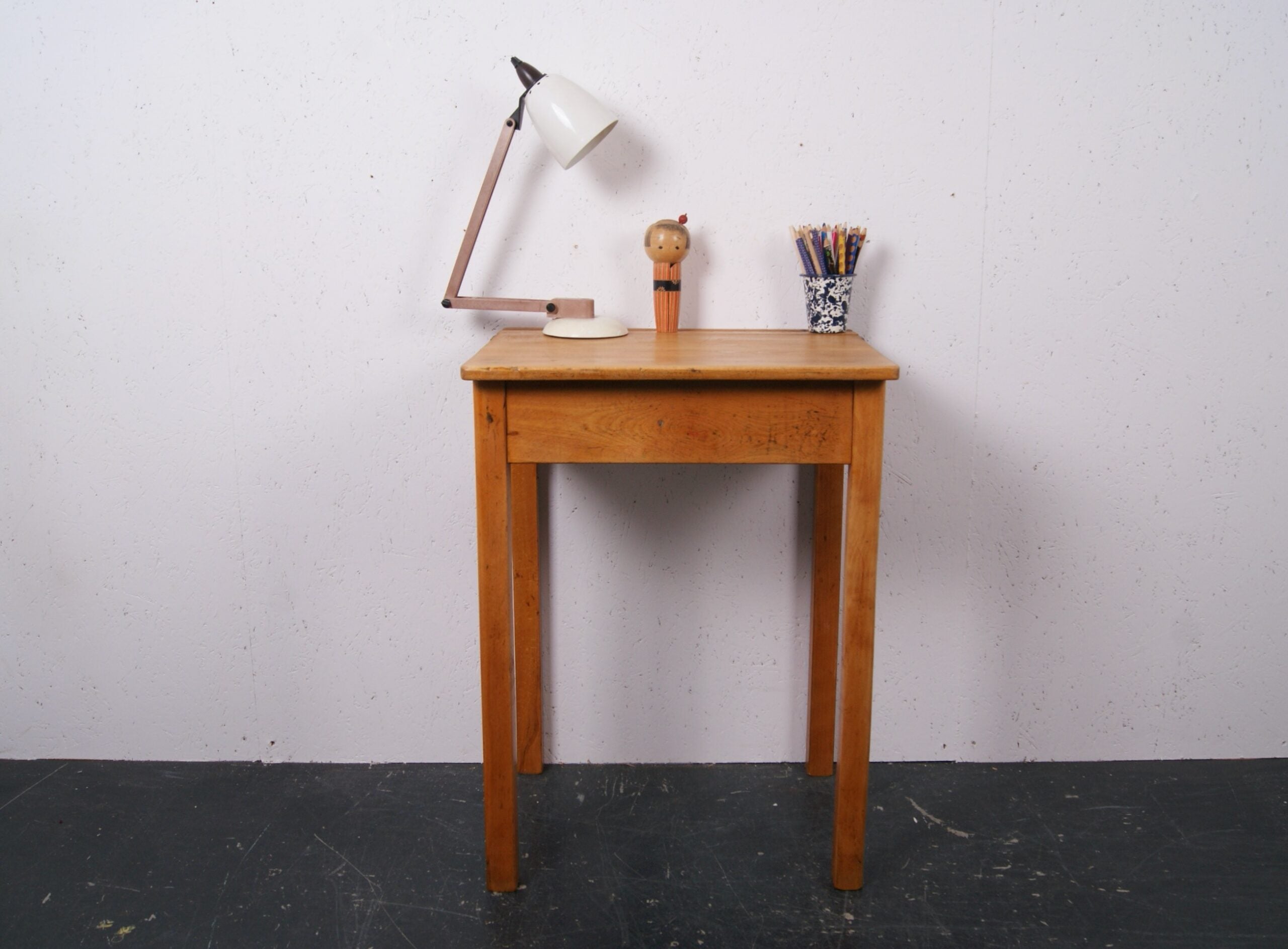 single-school-desk-red-1