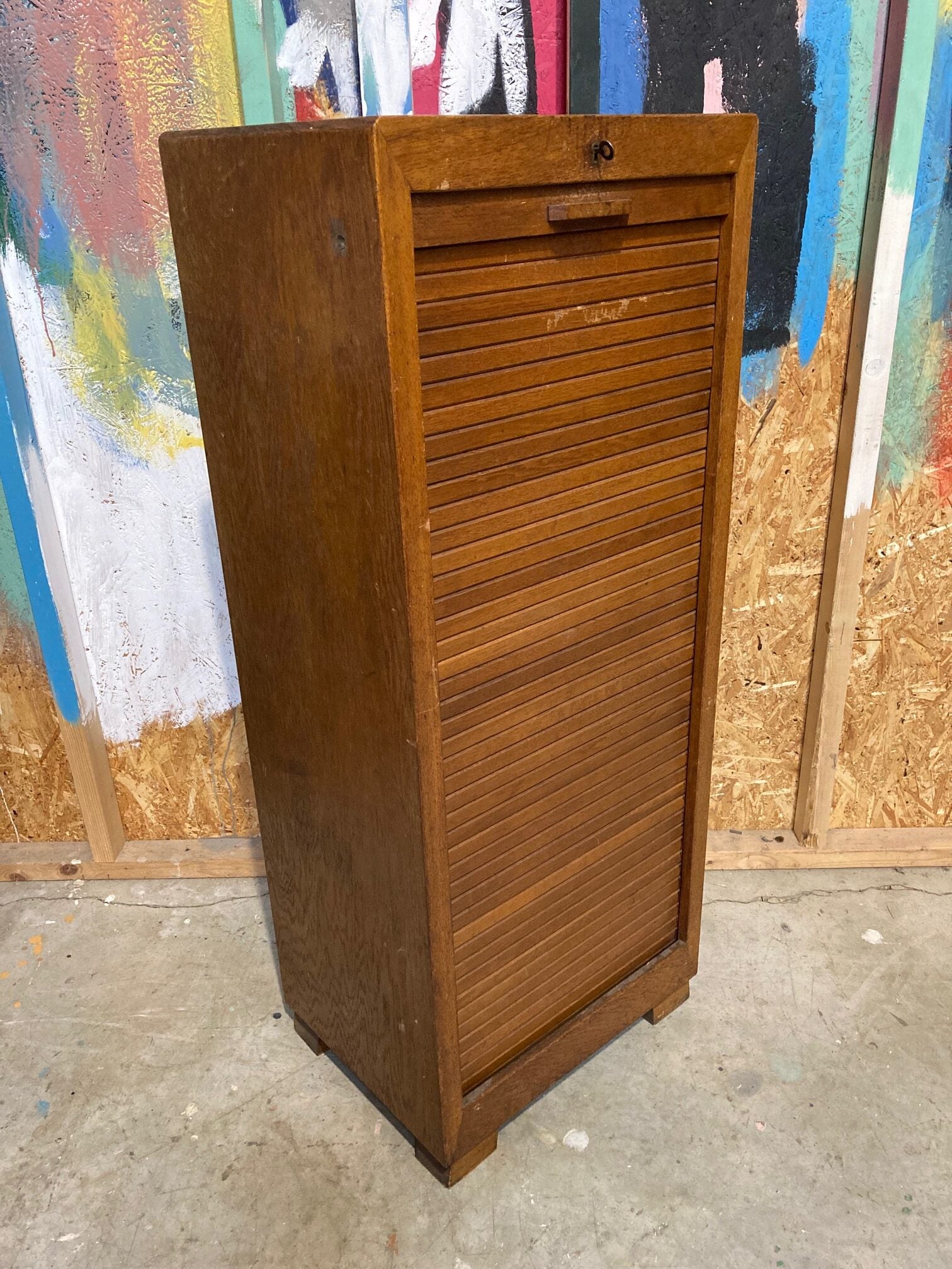 single-tambour-cabinet-15