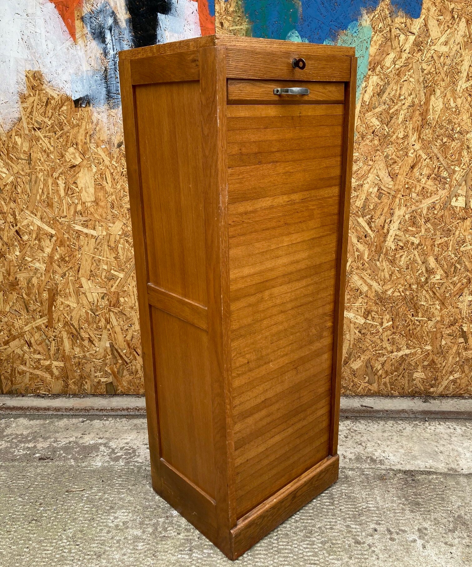 single-tambour-cabinet-23