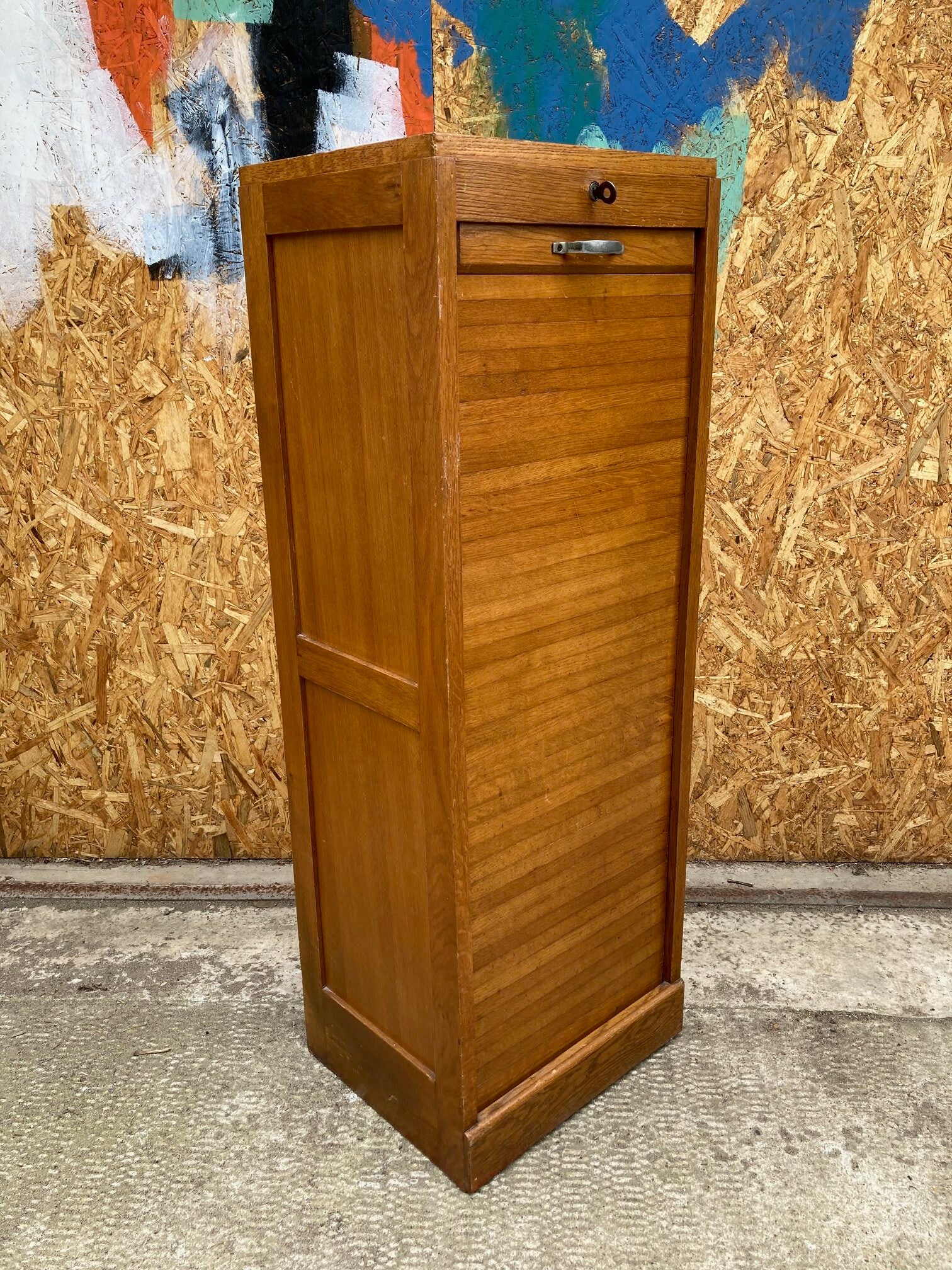 single-tambour-cabinet-23