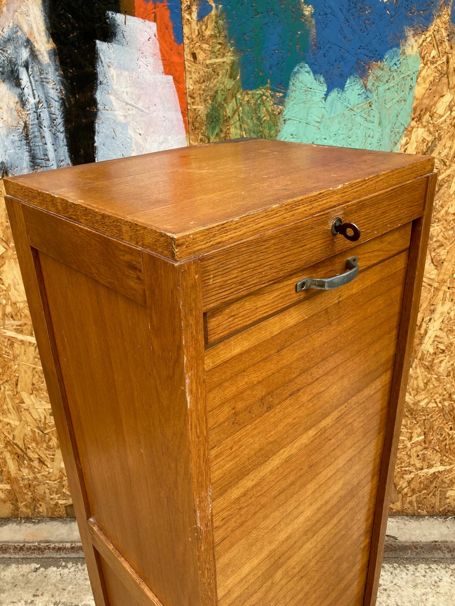 single-tambour-cabinet-24