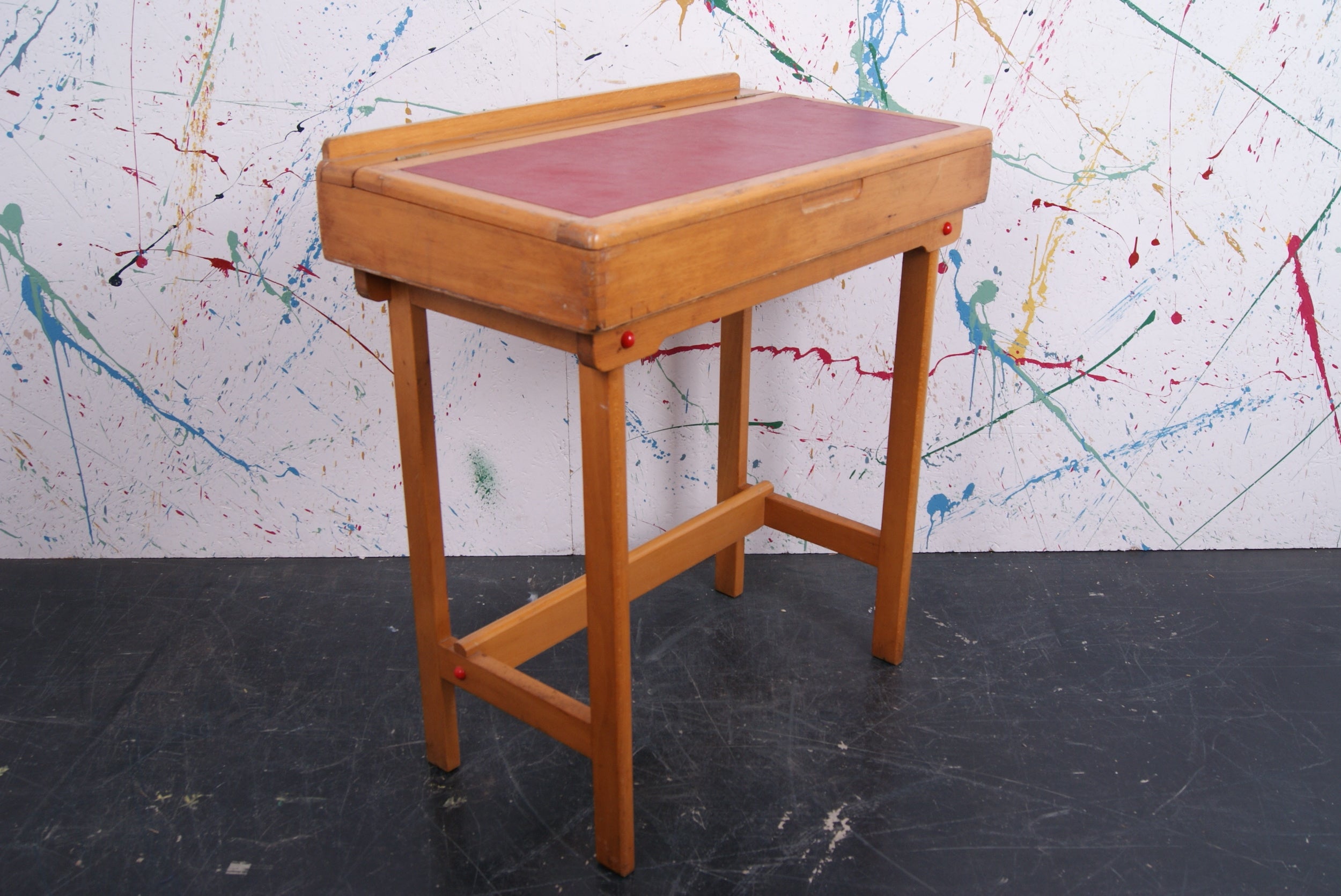 single-wooden-desk-4