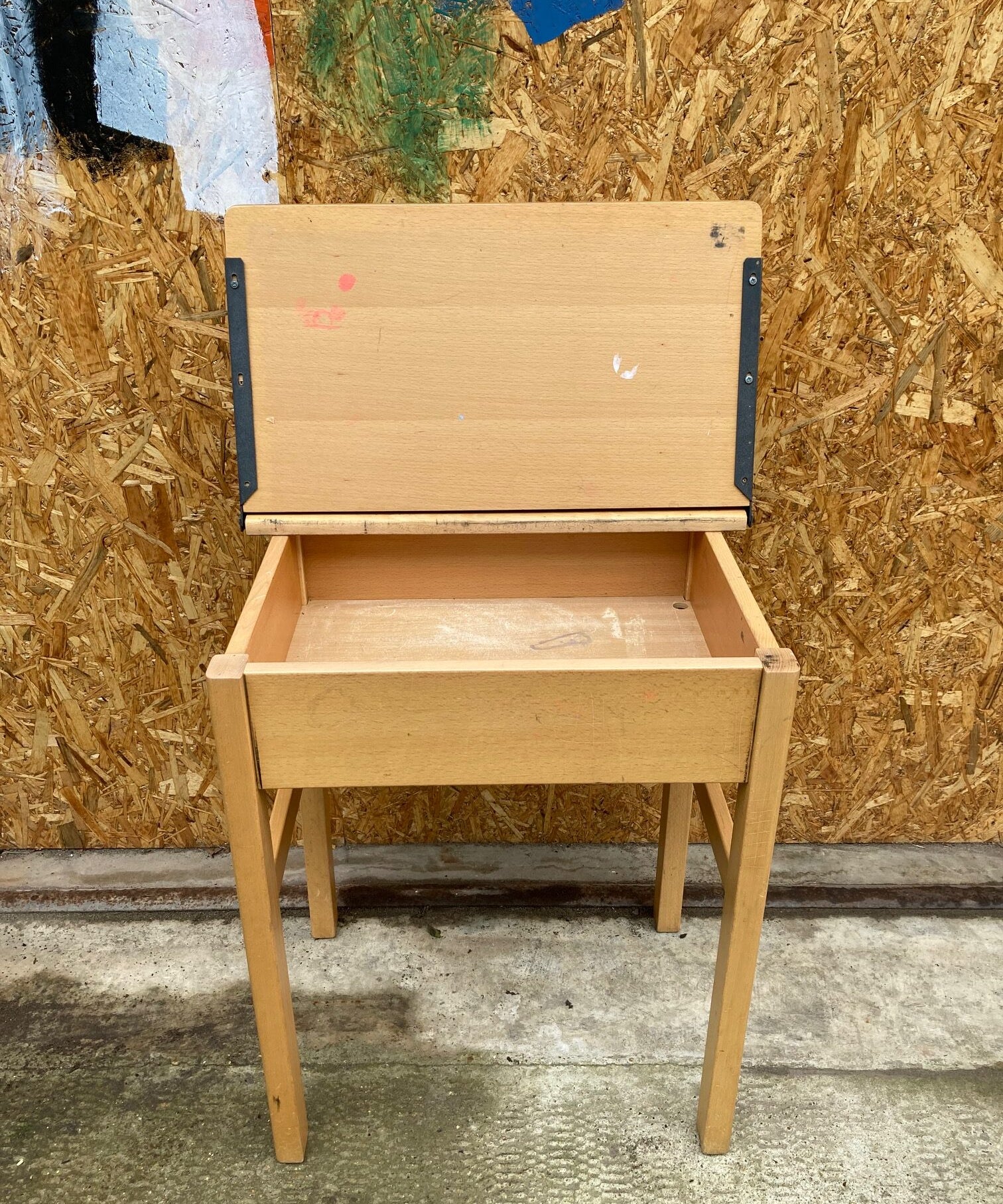 sinlge-school-desk-4