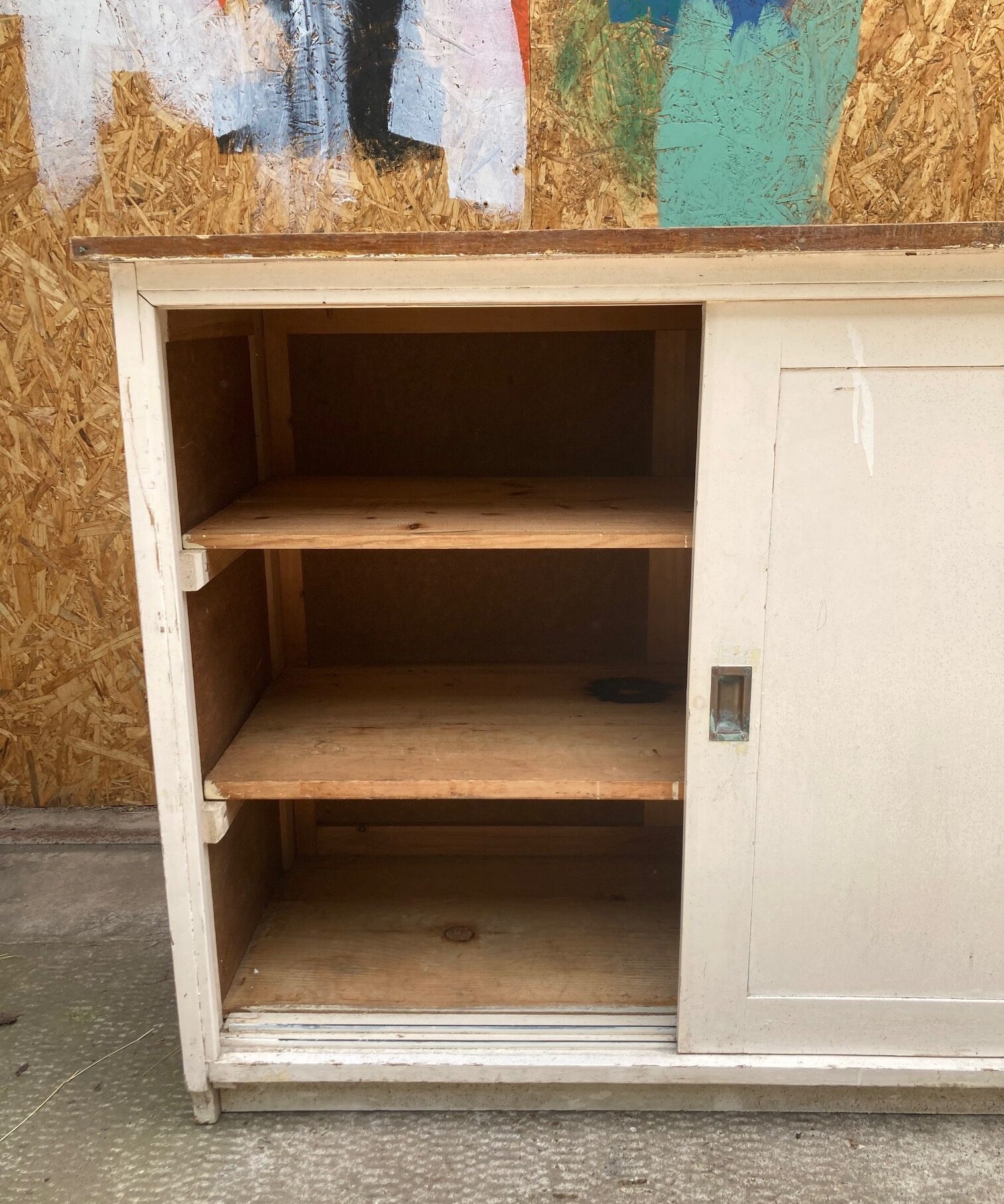 sliding-doors-cupboard-2