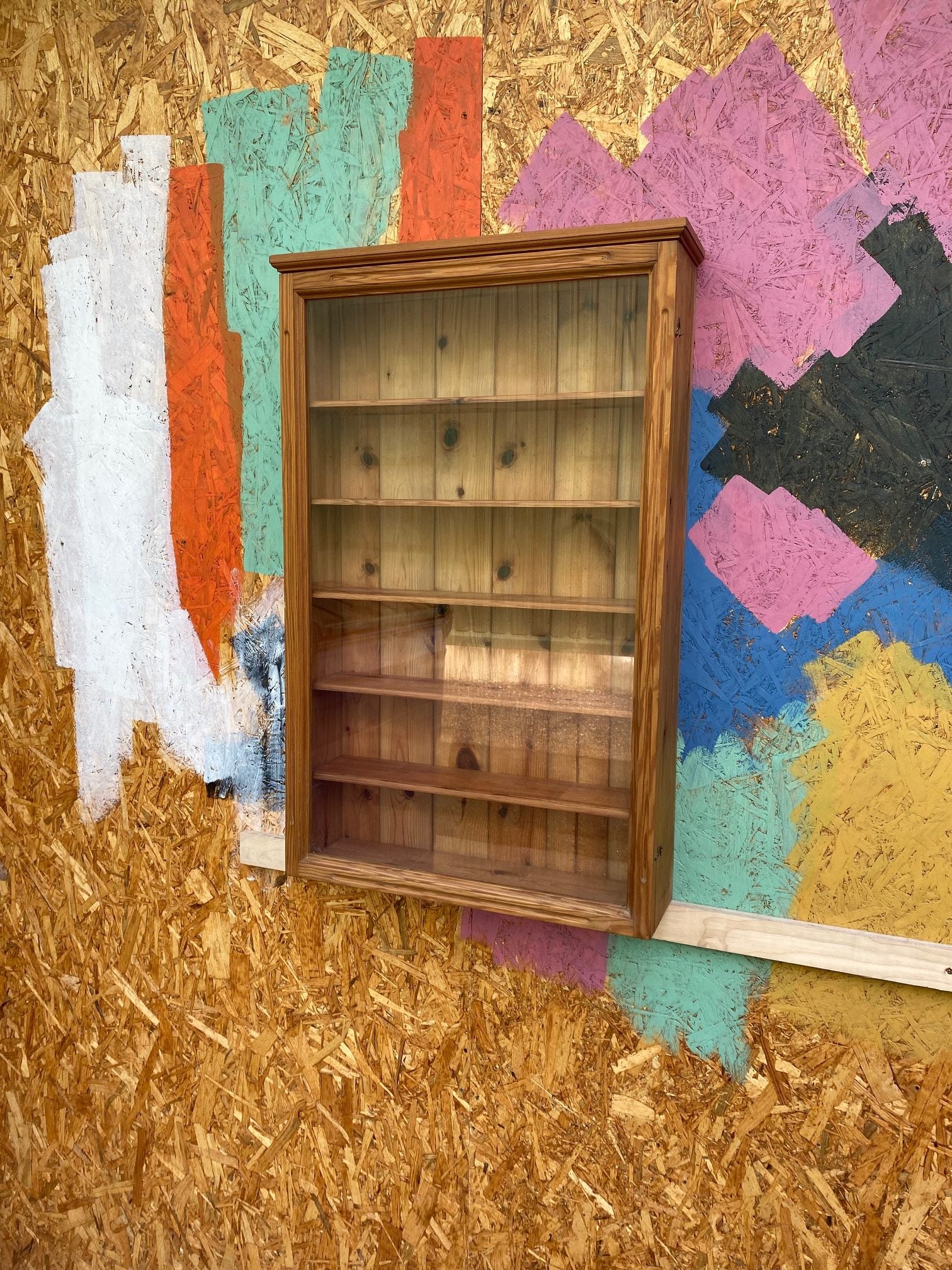 slim-glass-cabinet-31