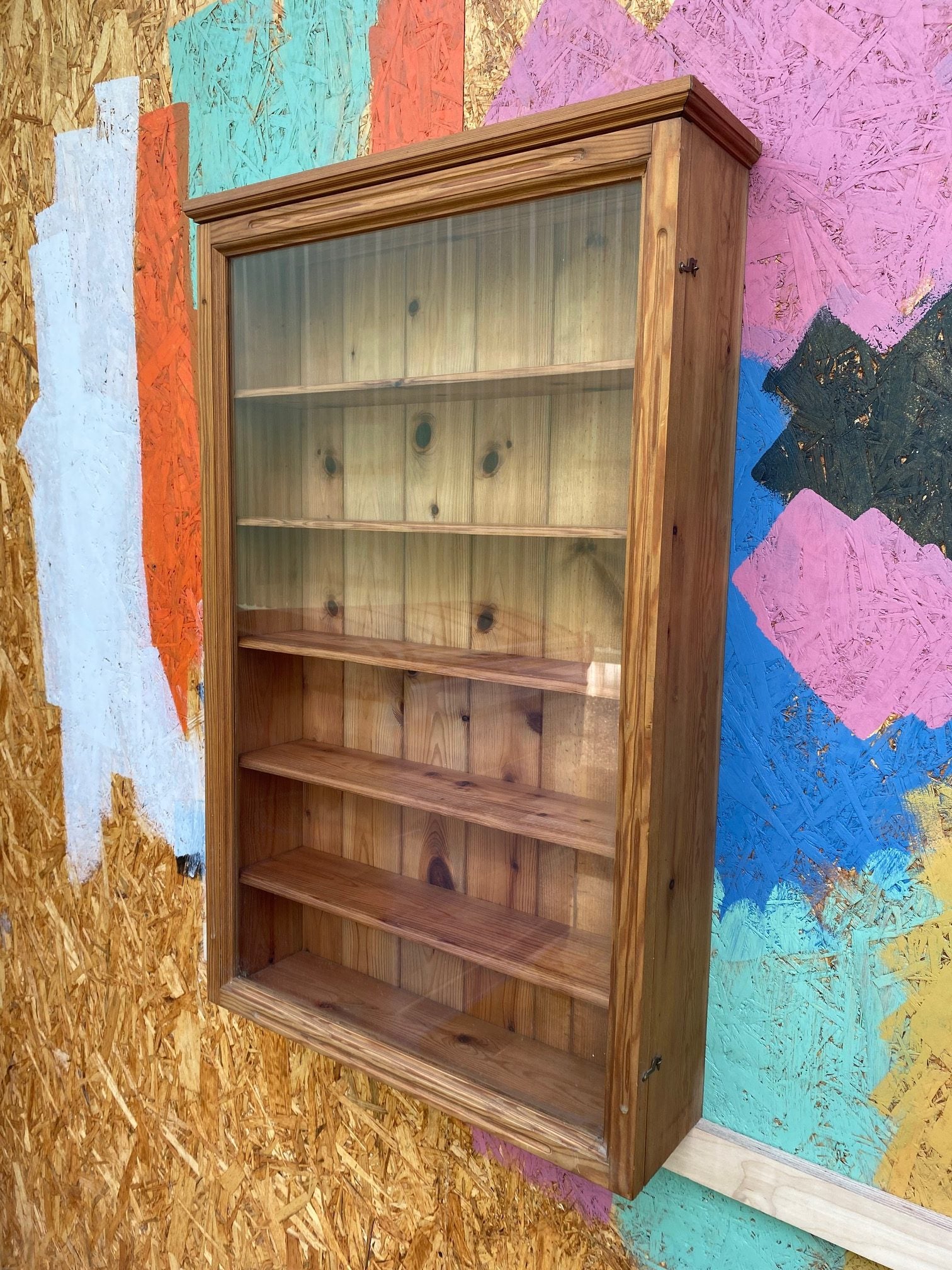 slim-glass-cabinet-32
