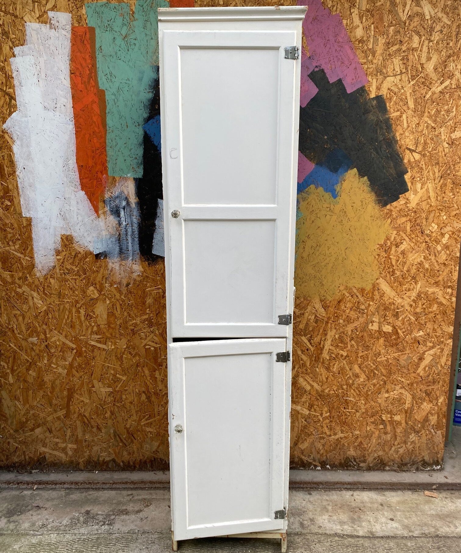 slim-wooden-cupboard-1