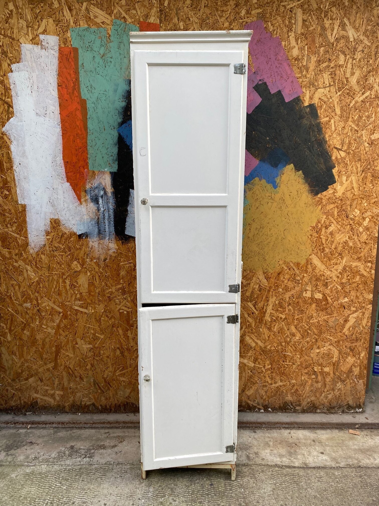 slim-wooden-cupboard-1