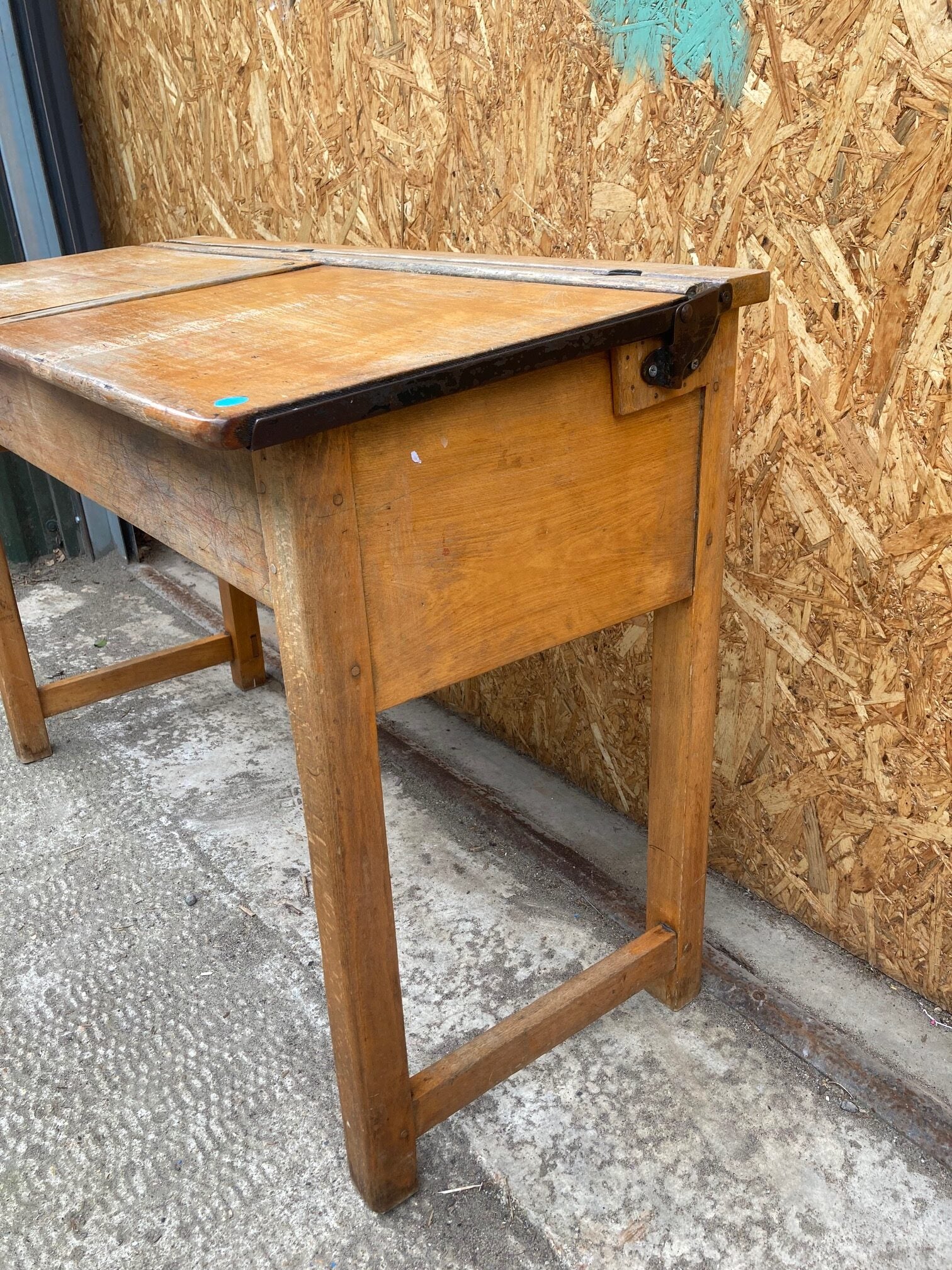 sloped-double-school-desk-2