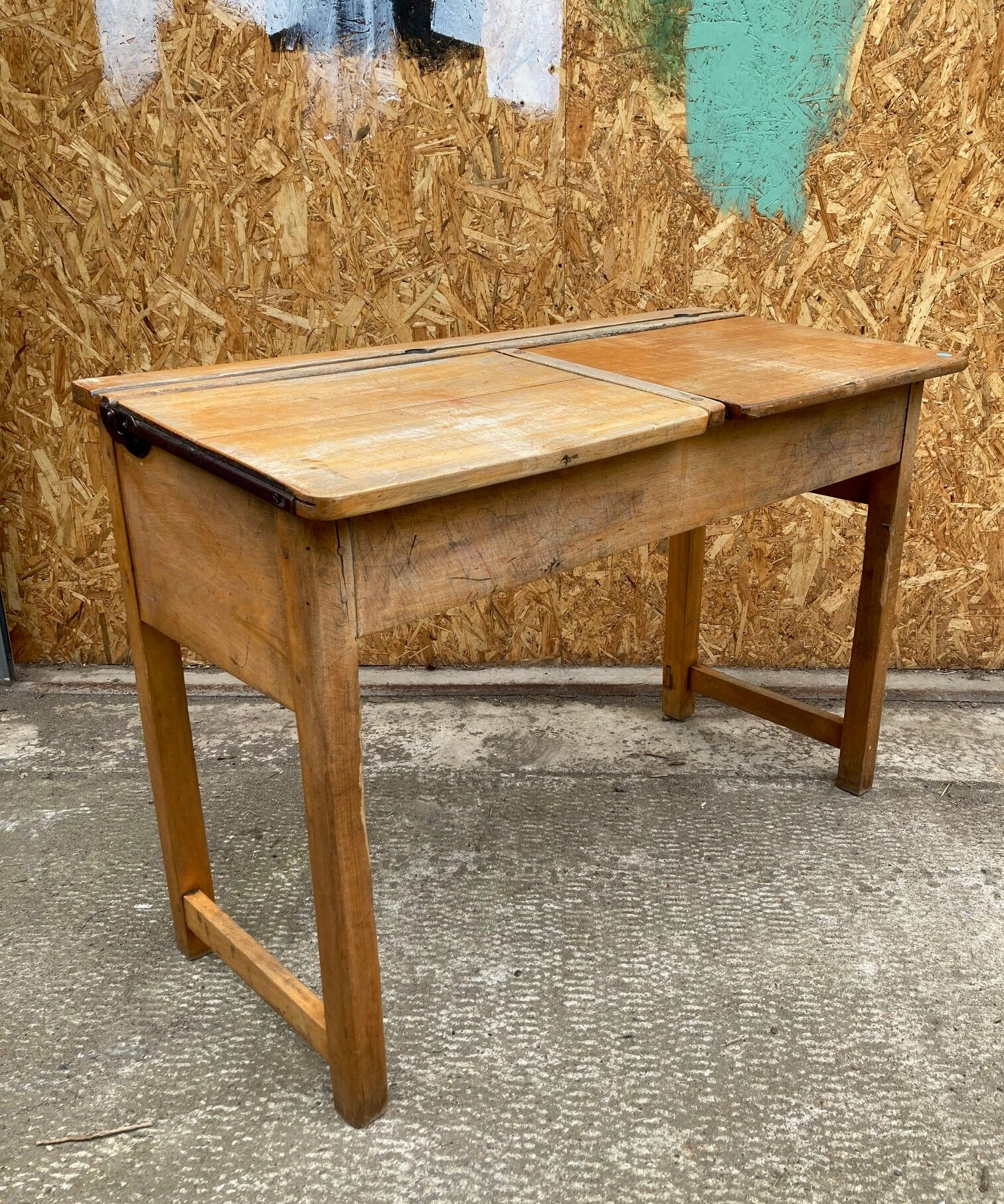 sloped-double-school-desk-5
