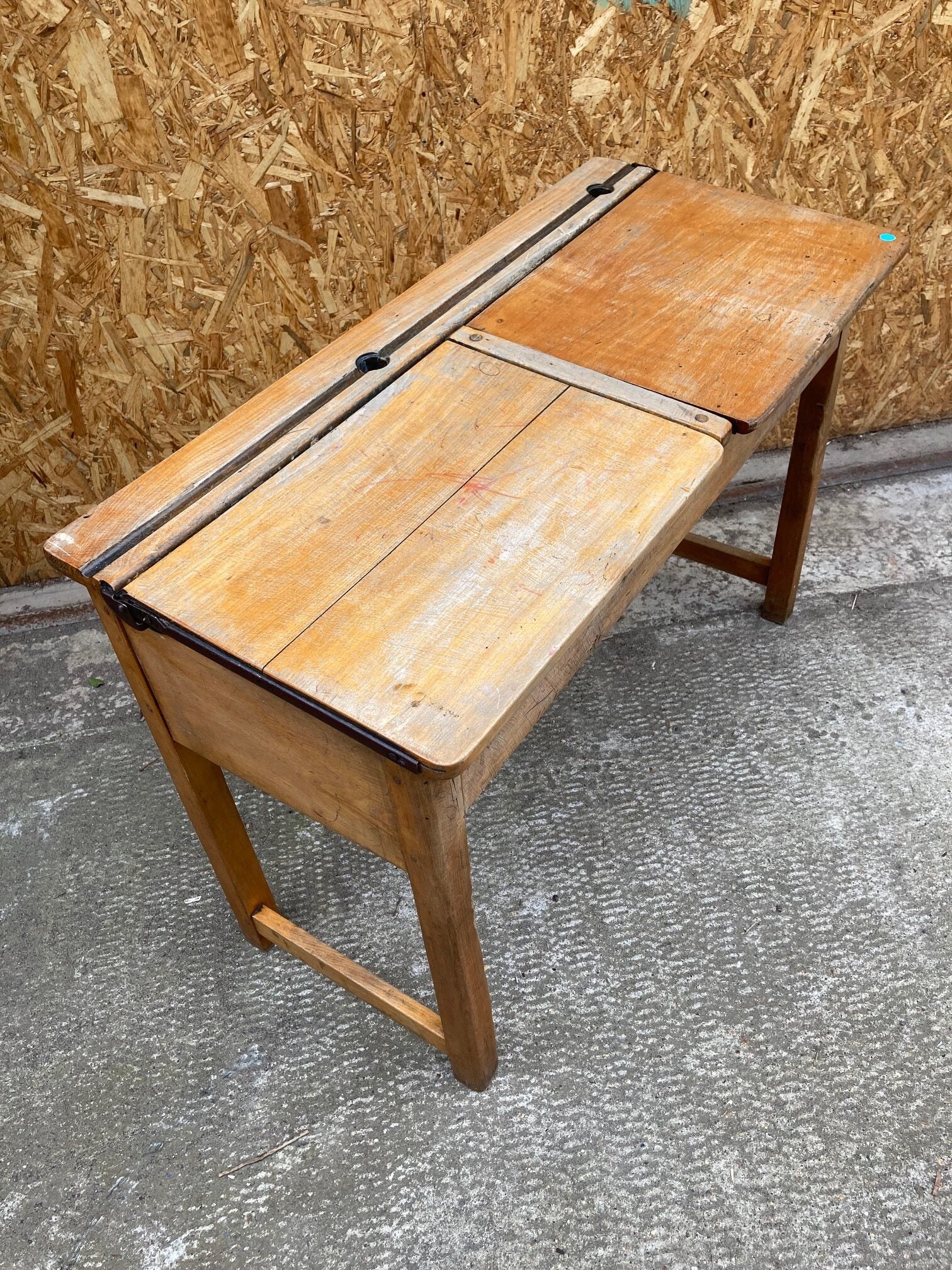 sloped-double-school-desk-6