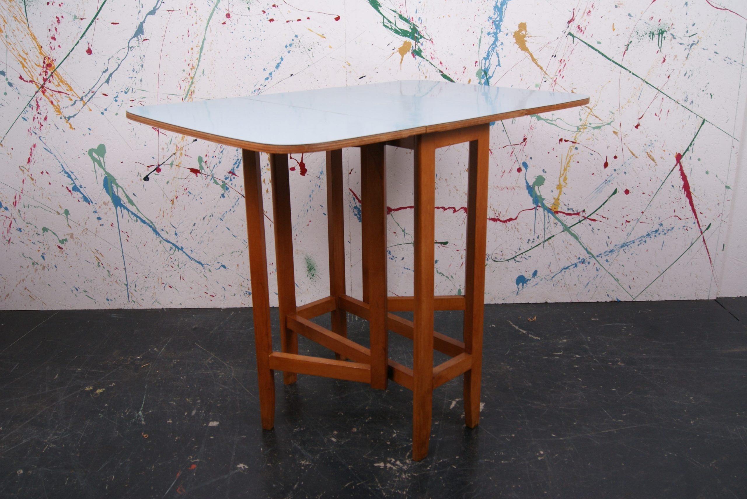 small-blue-formica-table-5
