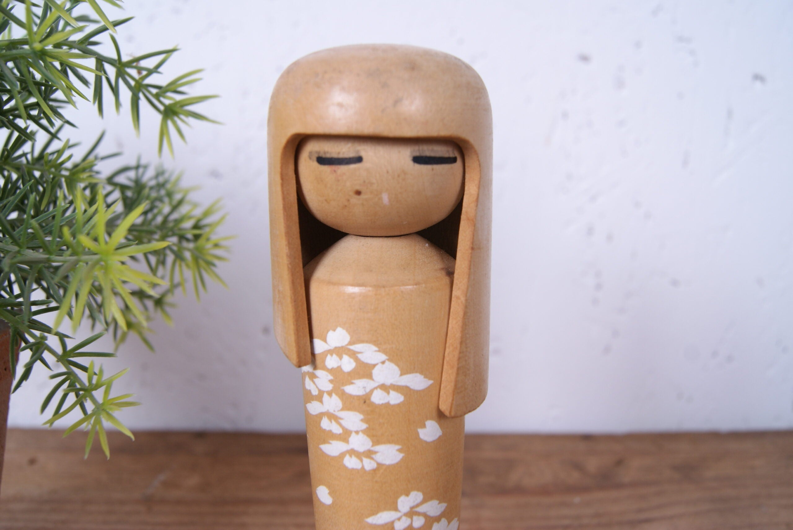 small-creative-kokeshi-doll-91