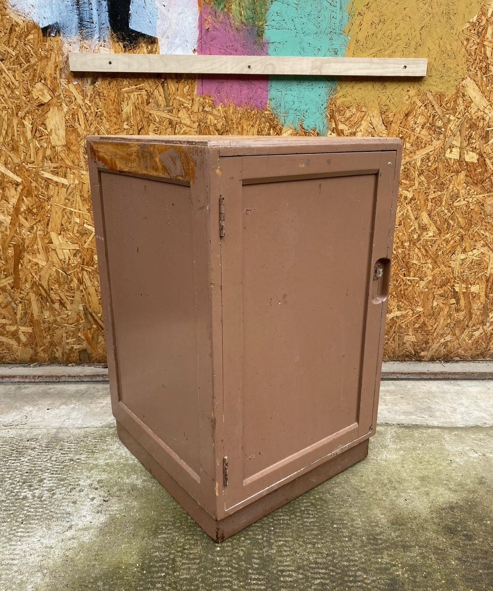 small-cupboard-4