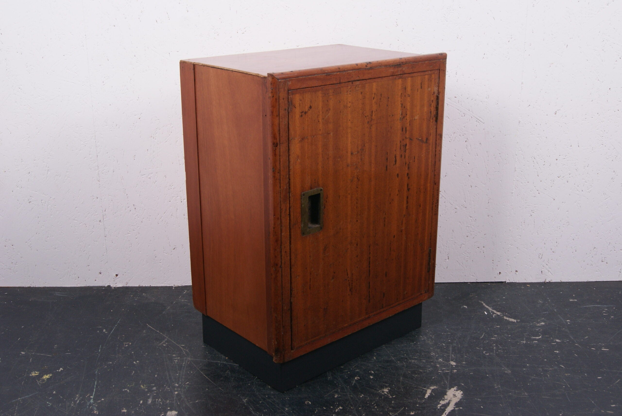 small-cupboard-5
