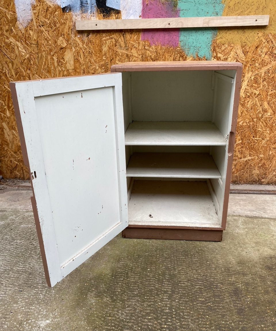 small-cupboard-3