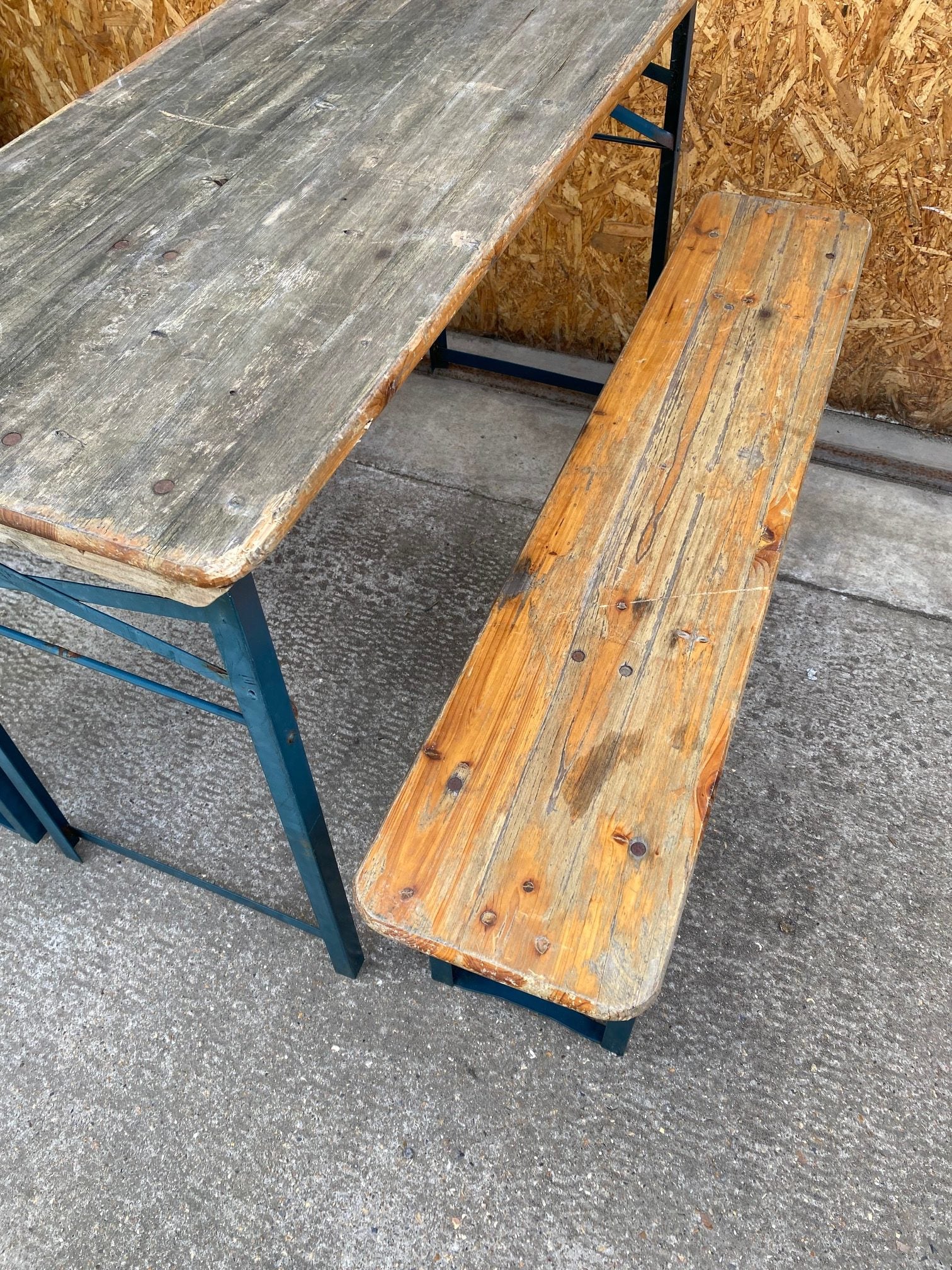 small-german-beer-hall-garden-set-3