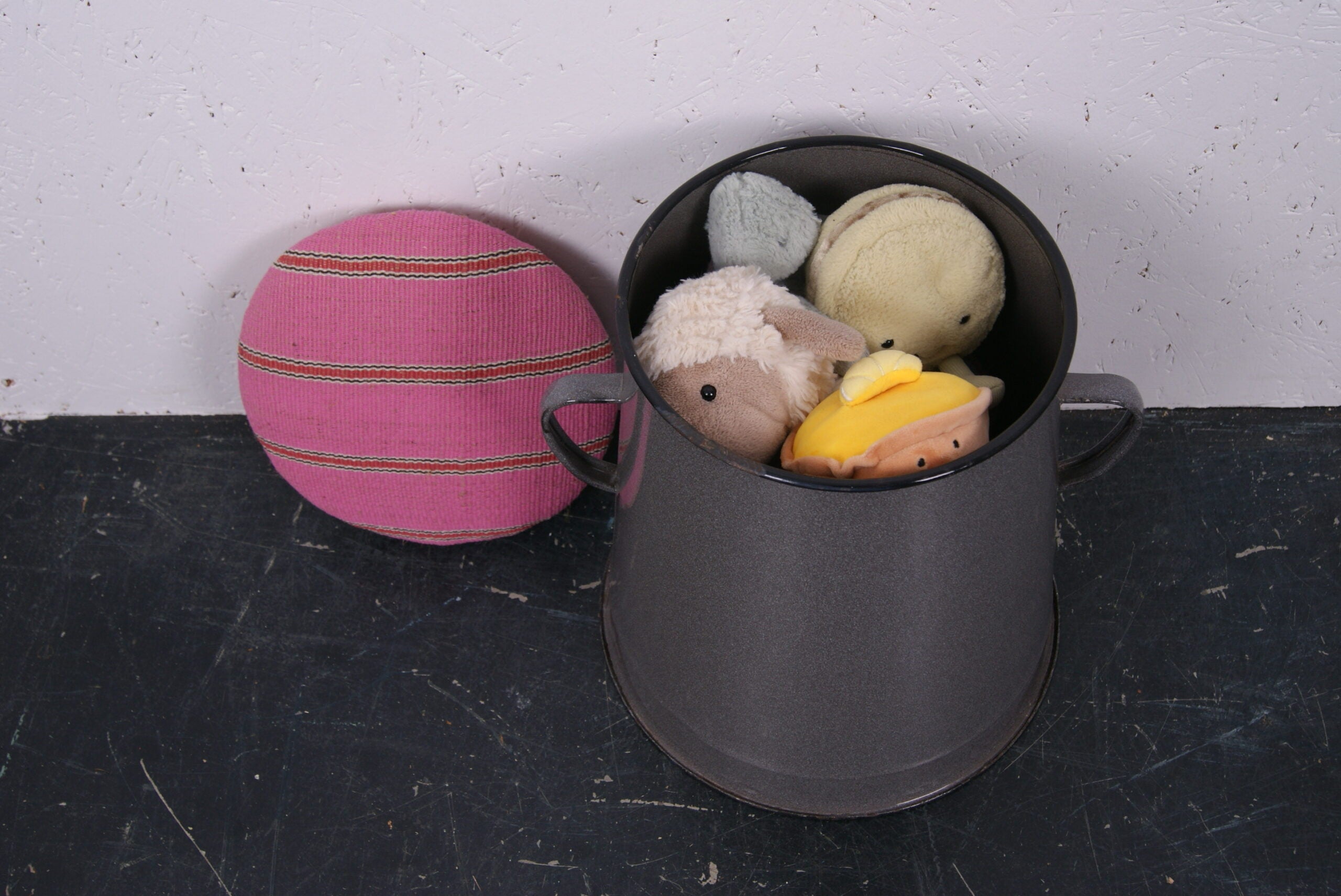 small-grey-maggie-pink-top-4