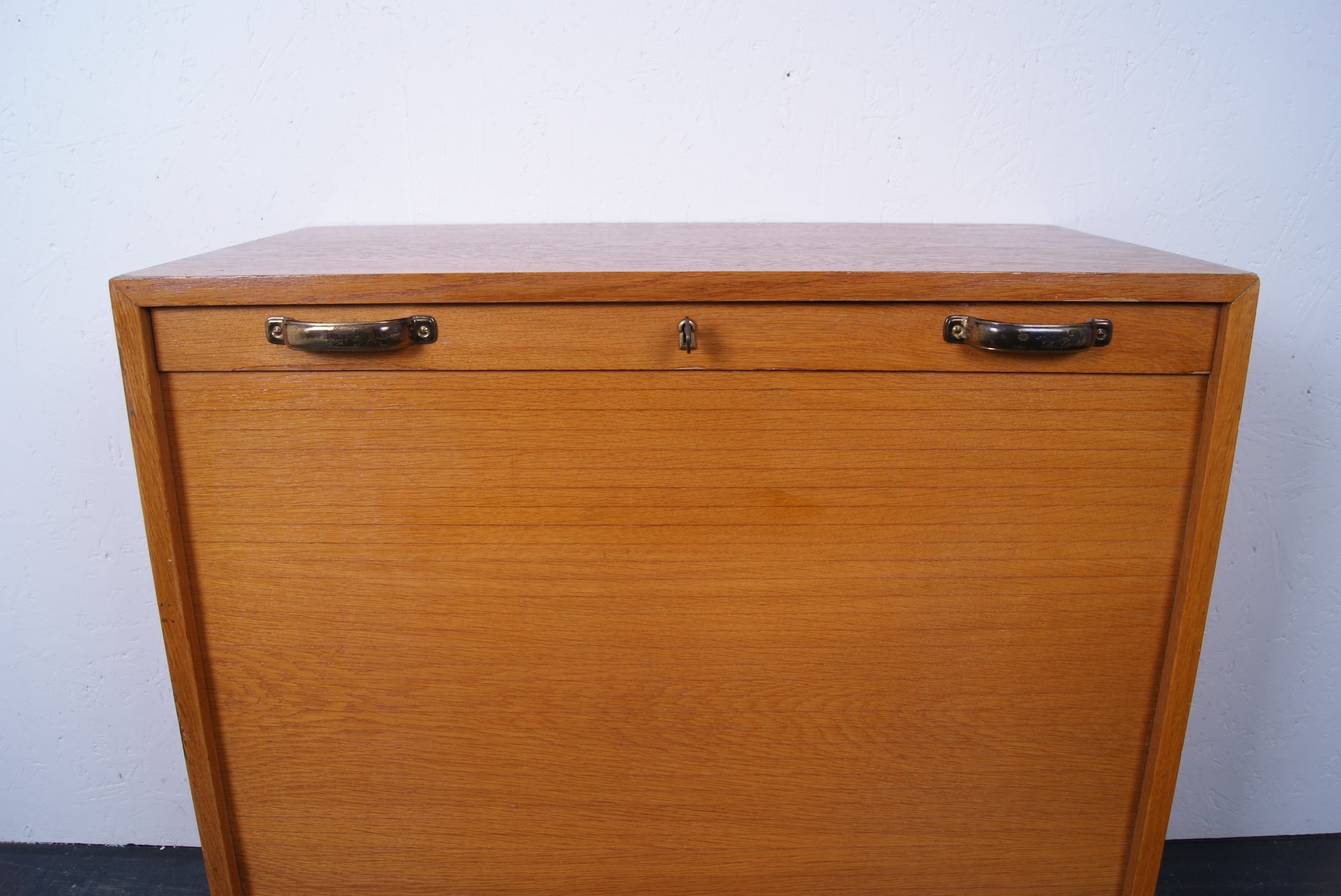 small-tambour-cabinet-13